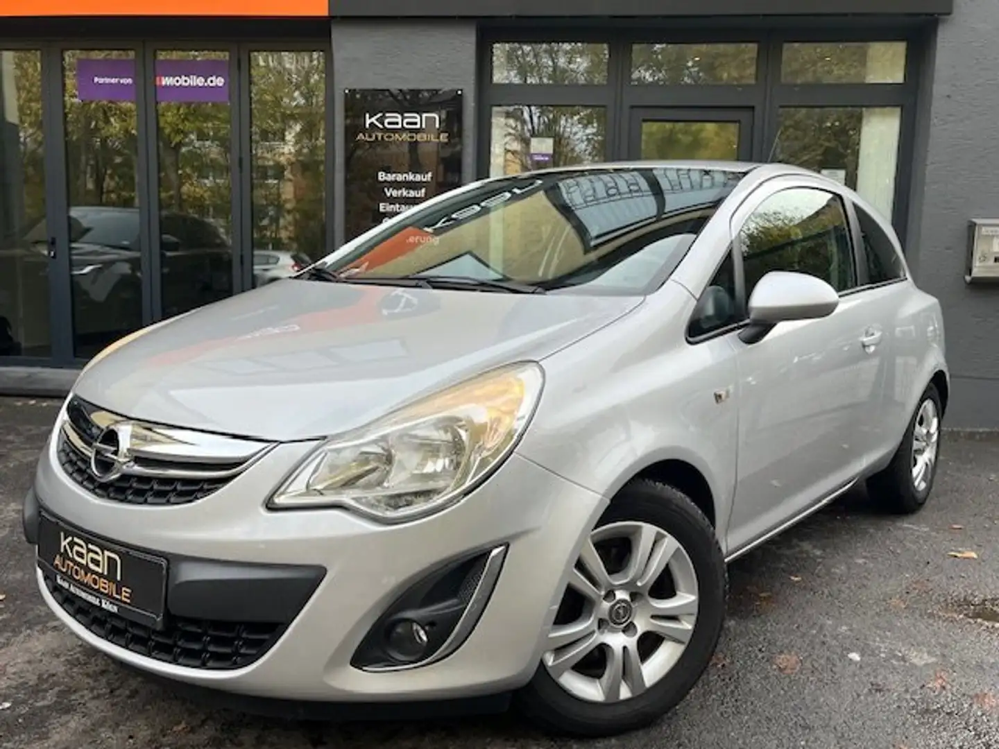 Opel Corsa D Satellite/ALLWETTER/SHZ/NAVI/PDC/APP/KLIMA Silber - 2