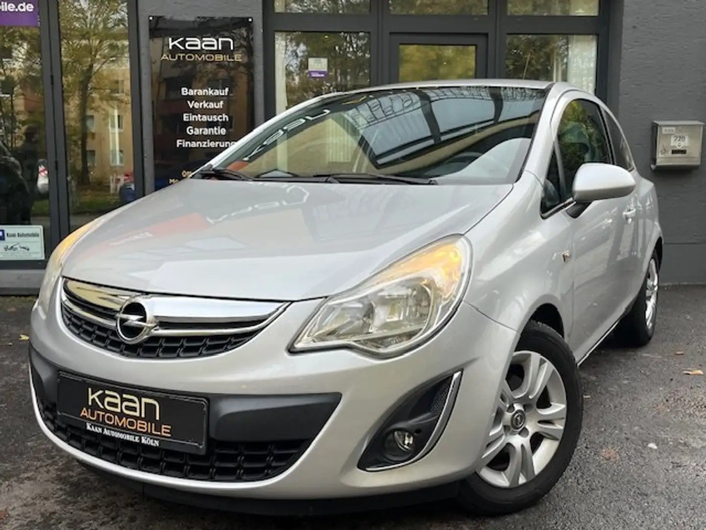 Opel Corsa D Satellite/ALLWETTER/SHZ/NAVI/PDC/APP/KLIMA Silber - 1