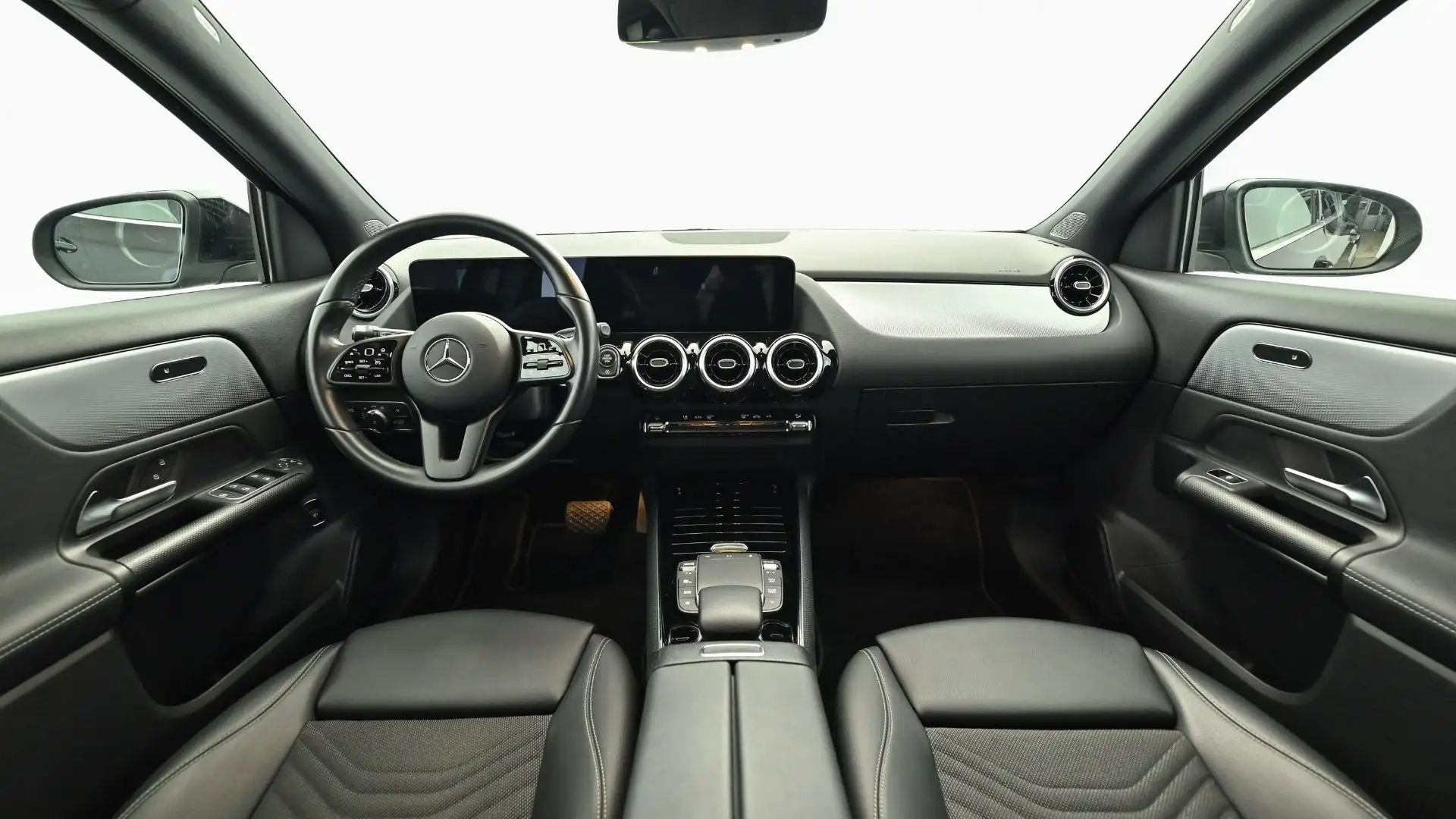 Mercedes-Benz GLA 180 d Aut. ***LED | Kamera | DAB*** Noir - 2