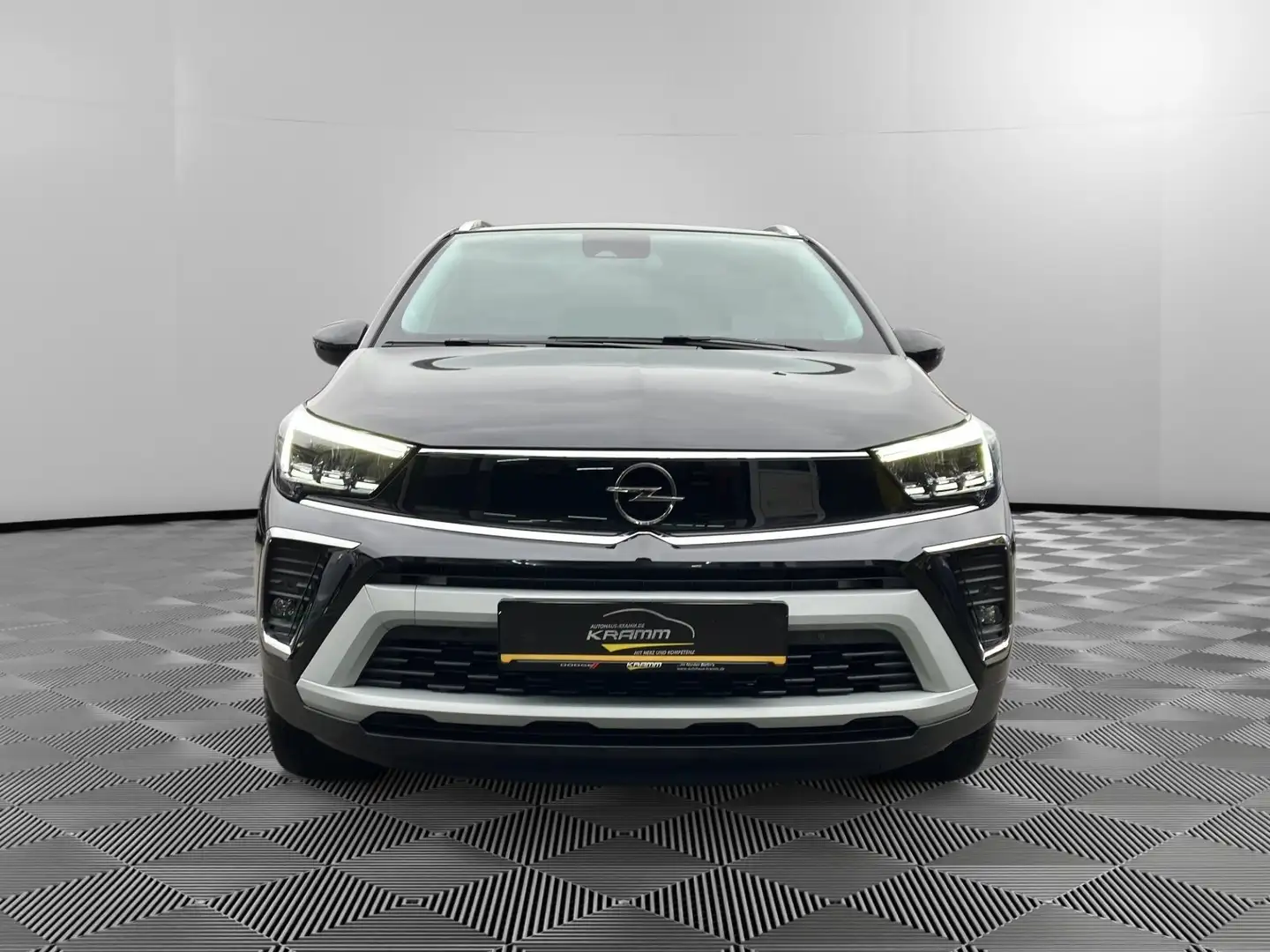 Opel Crossland X Crossland Ultimate 1.2 LED+NAVI+KAMERA Zwart - 2