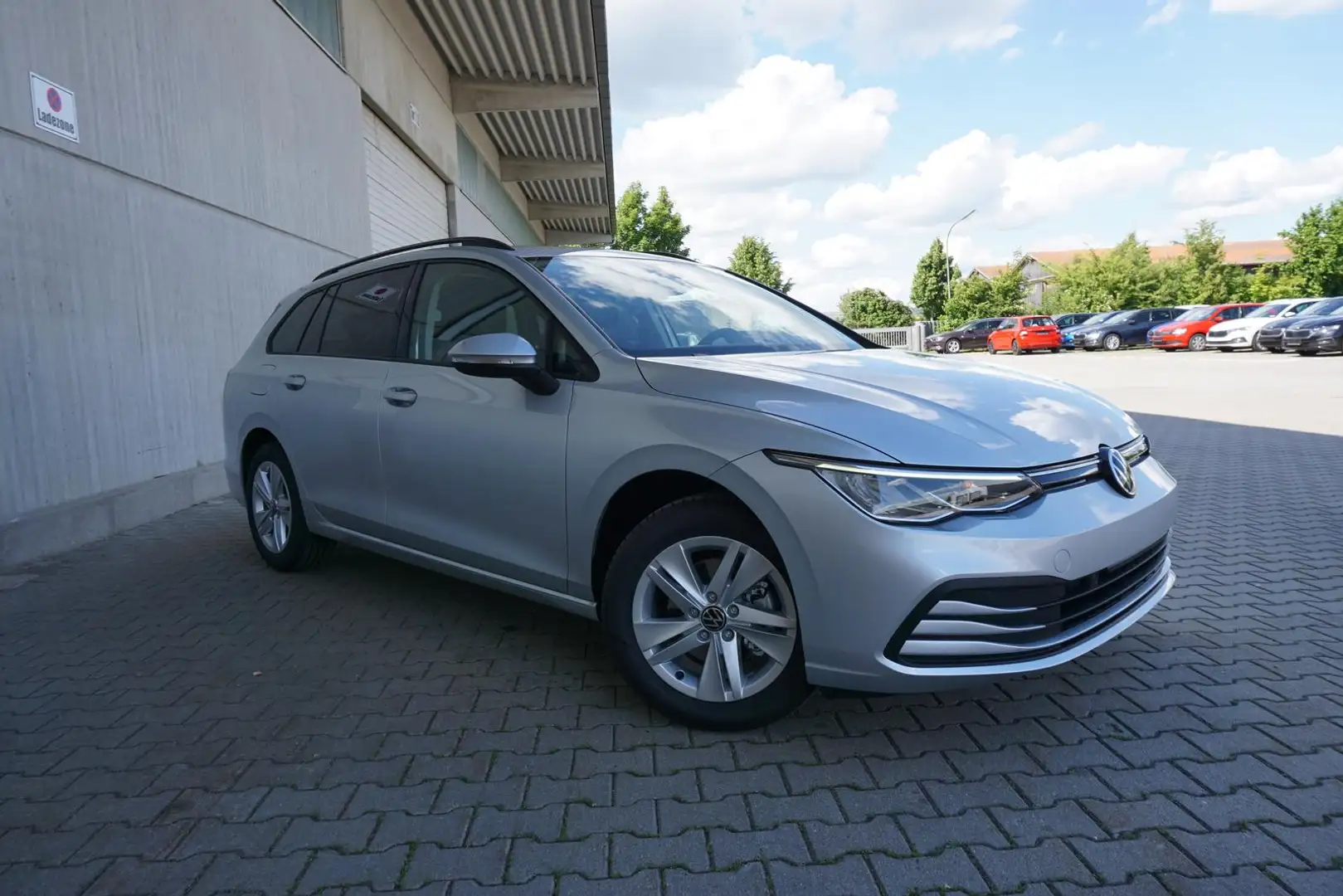 Volkswagen Golf 1.0TSI Variant Navi/MirrorLink Kamera ACC Argent - 1