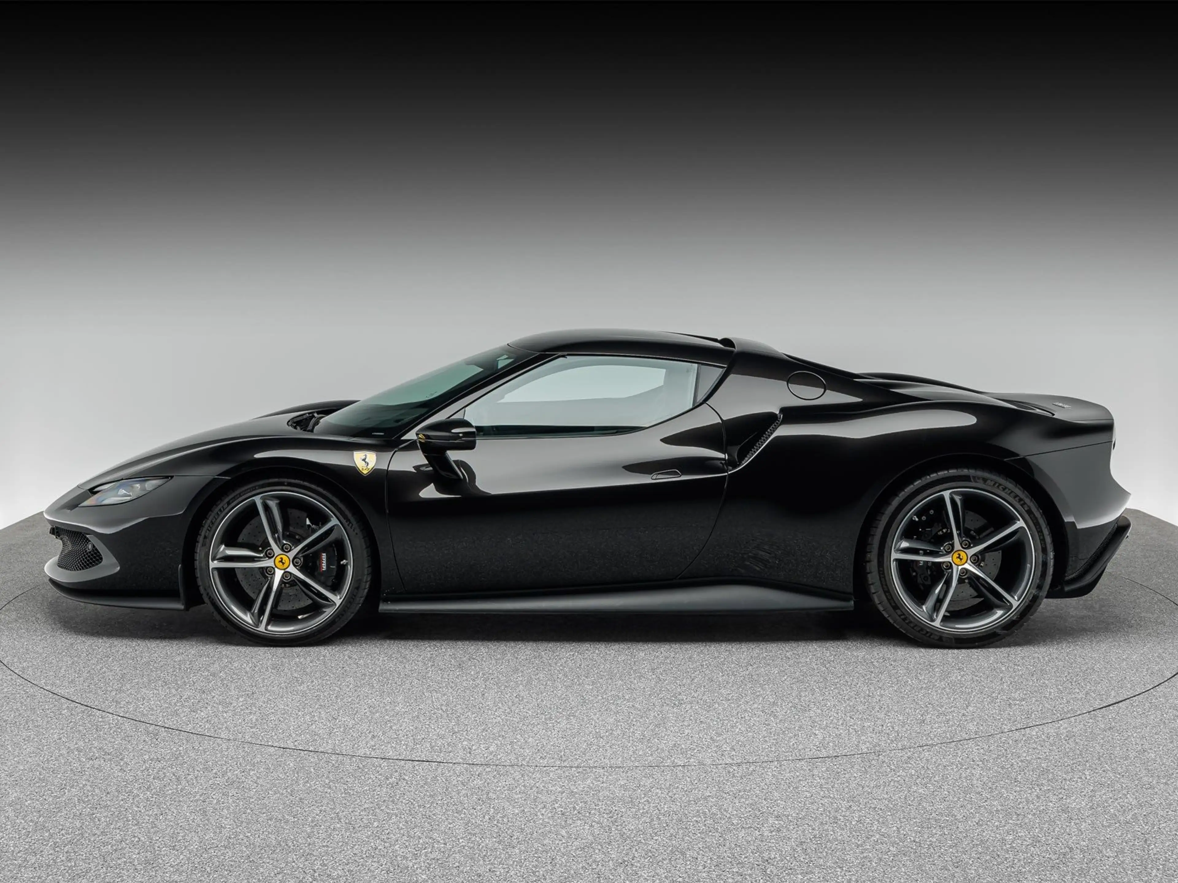 Ferrari 296 GTB — photo 2