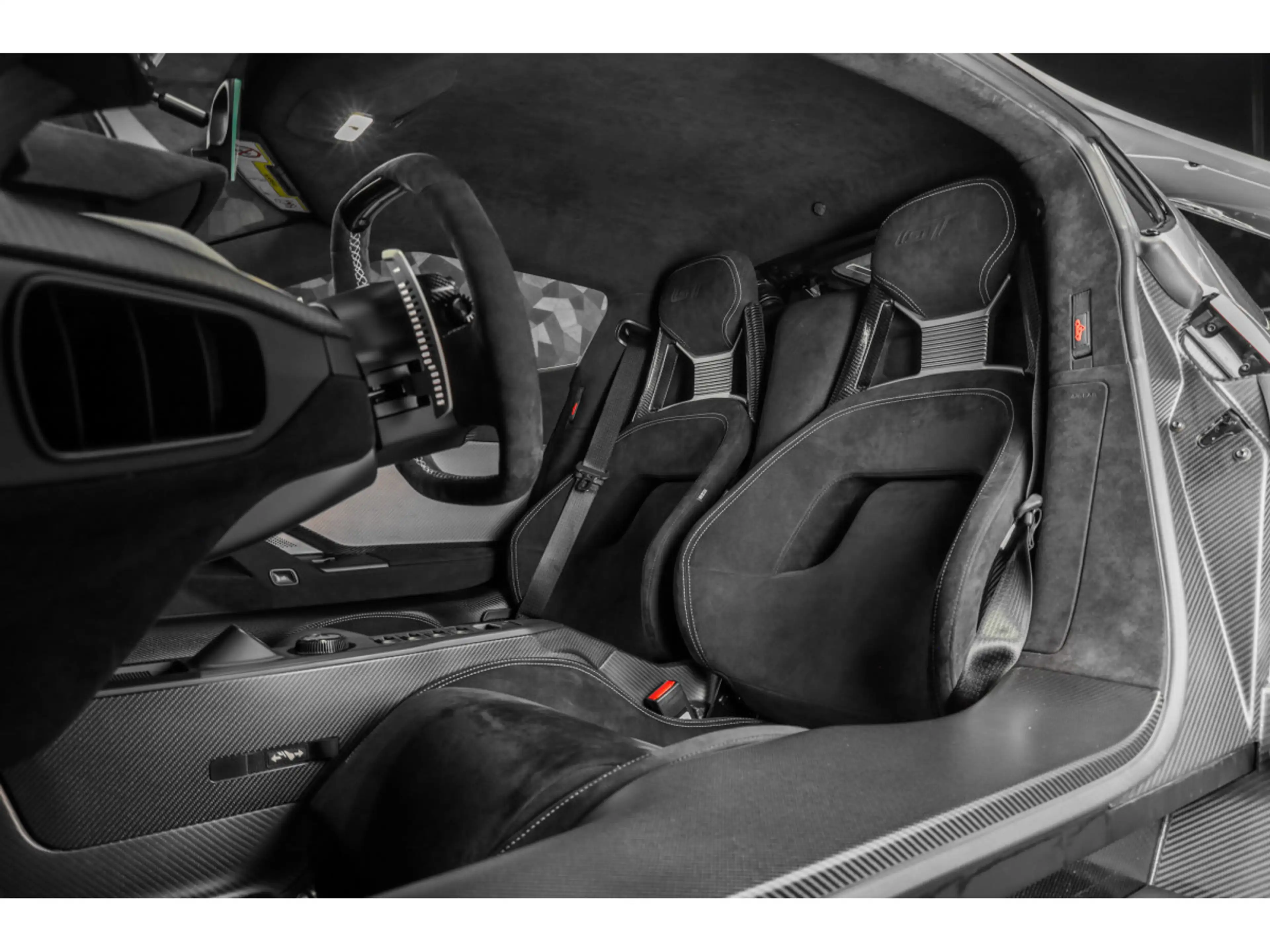 Ford GT Carbon Series - Ingot Silver — photo 10