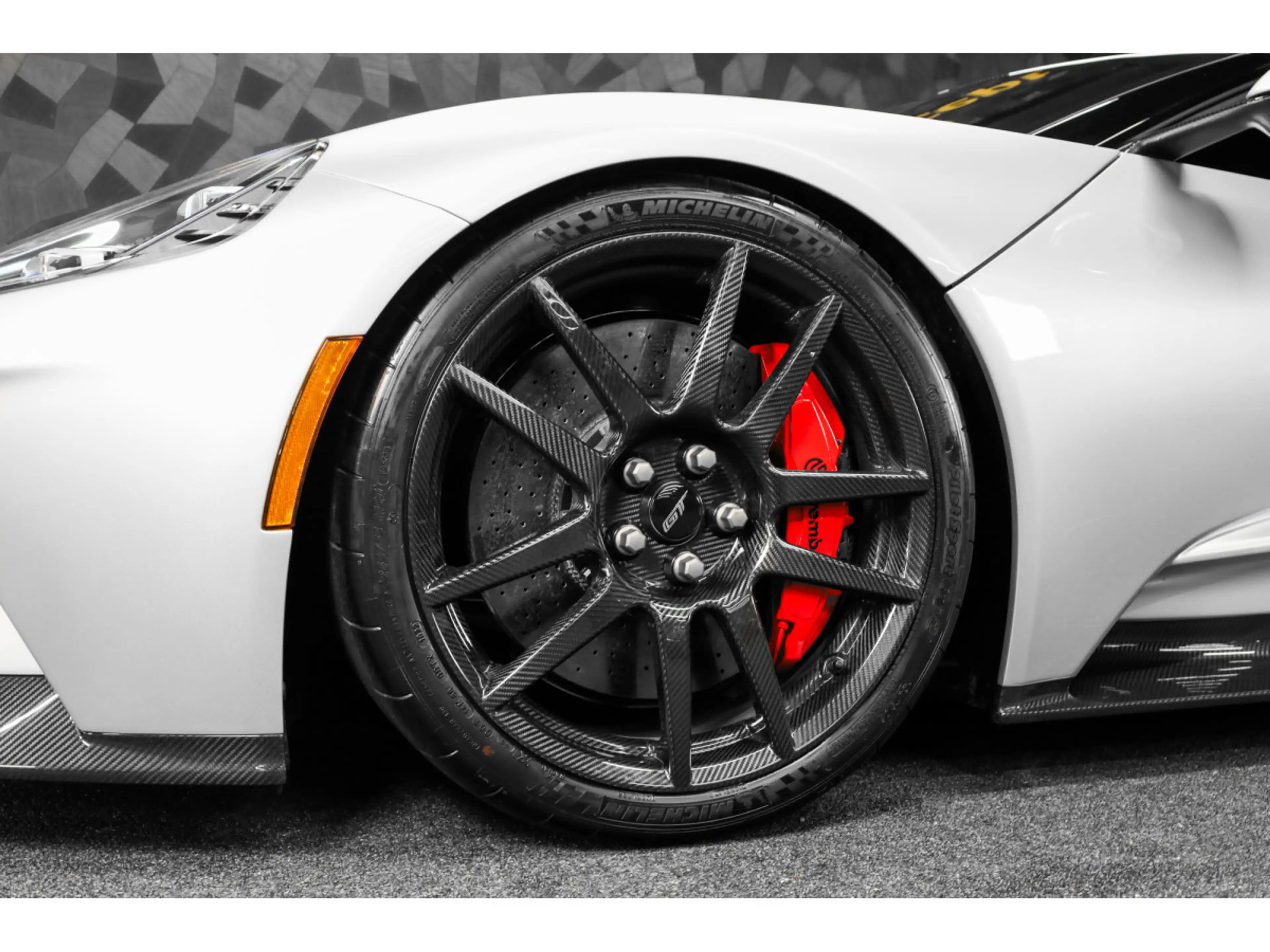 Ford GT Carbon Series - Ingot Silver — photo 8
