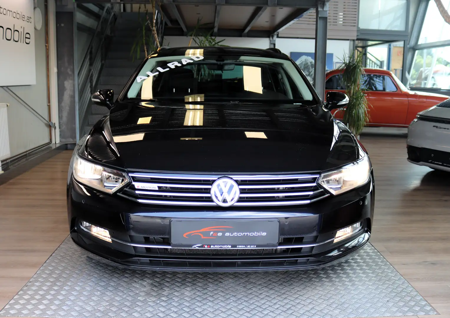 Volkswagen Passat Variant Comfortline 4Motion Schwarz - 2
