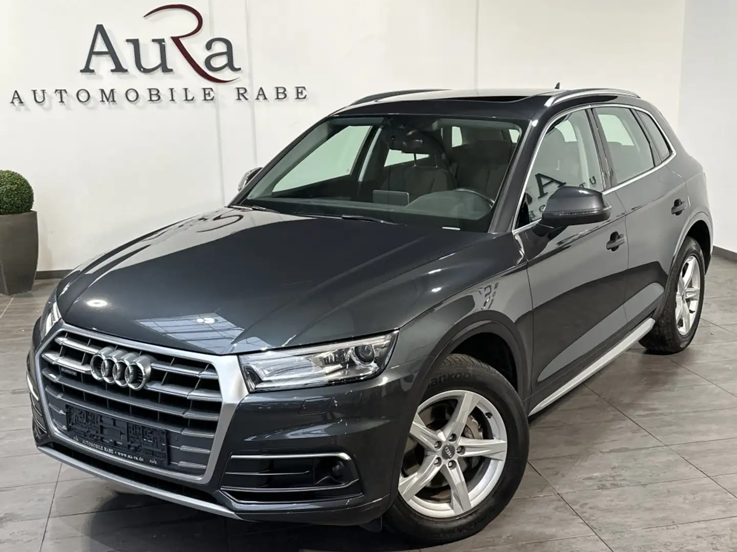 Audi Q5 40 TDI Quattro Sport NAV+XEN+ACC+PANORAMA+KAM Grey - 2