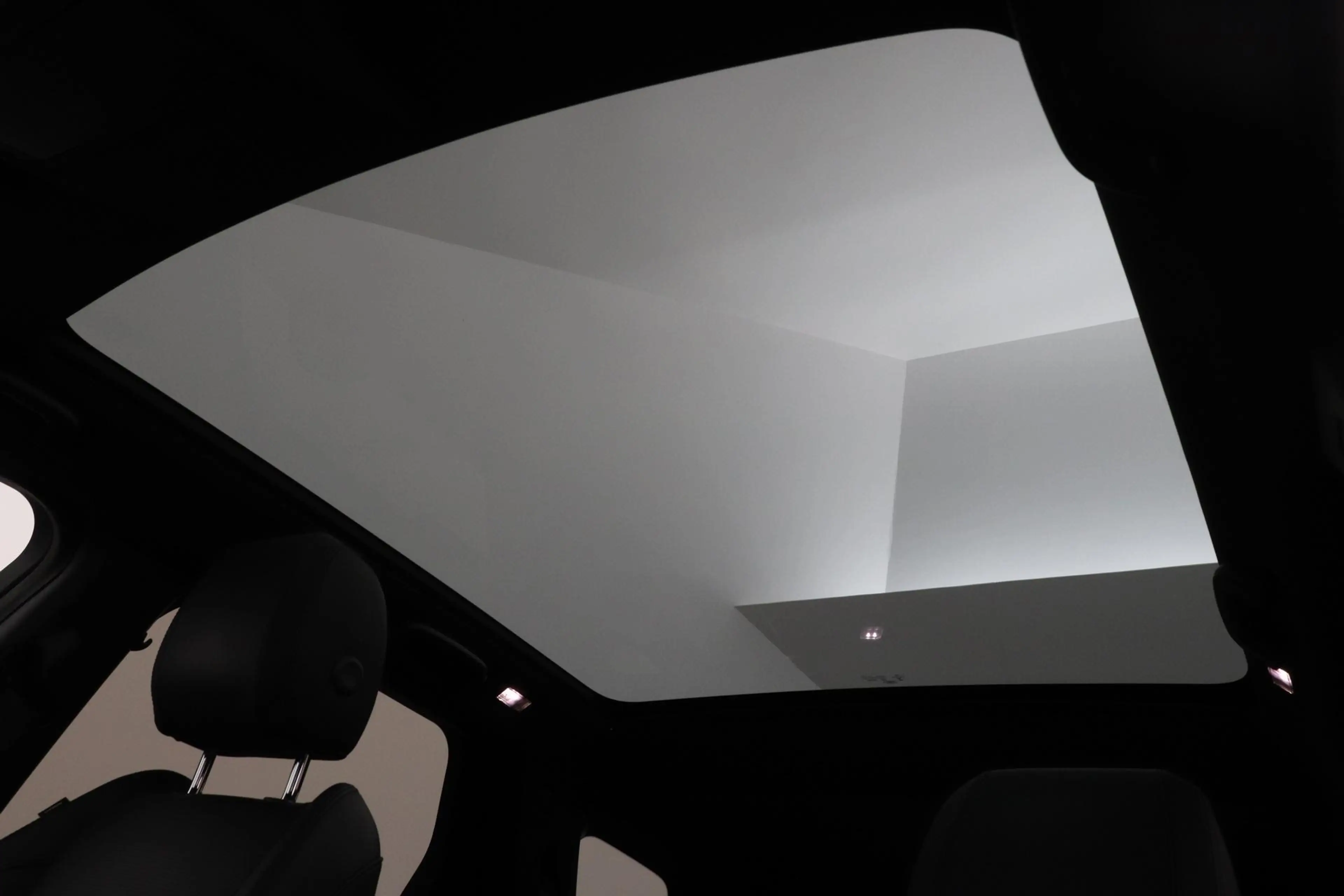 Land Rover Discovery Sport P300e S | Panoramadak | 360° Camera | Meridian | T — photo 11