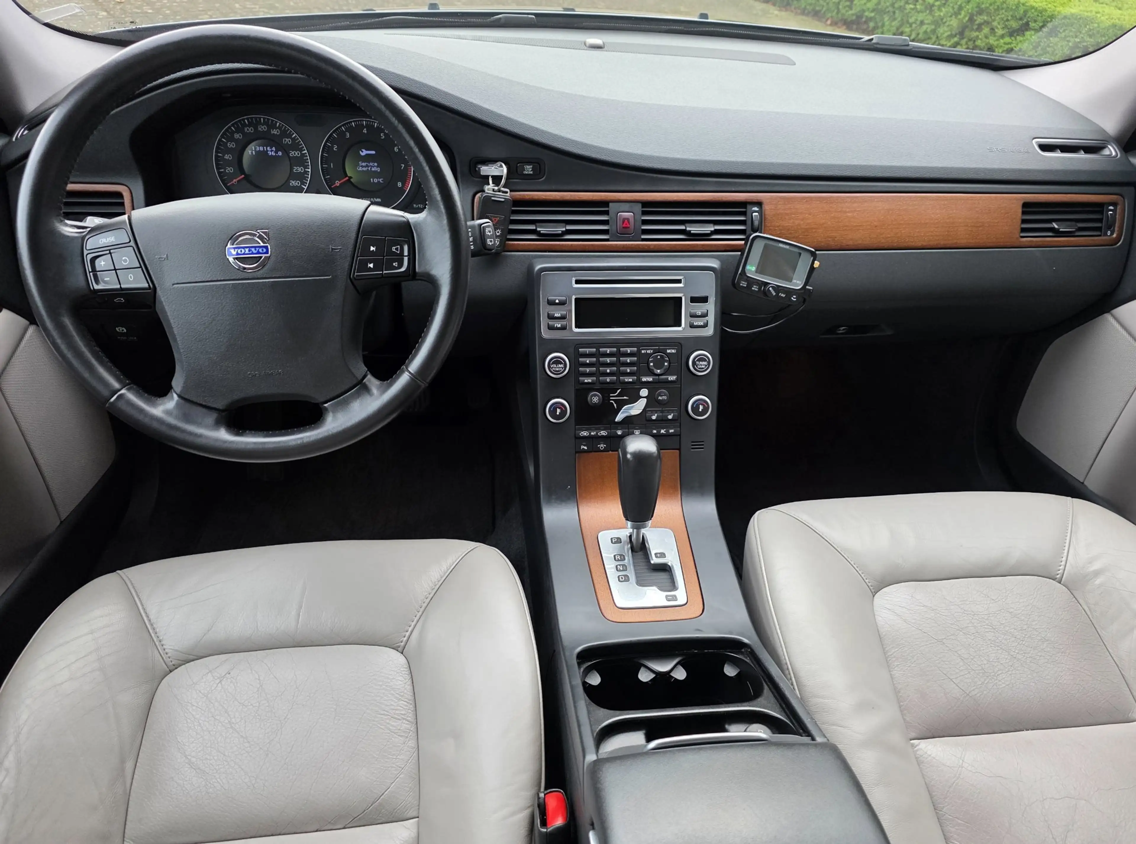 Volvo V70 2.5T Summum, 138dkm! Netto € 12.750 ex btw. — photo 4