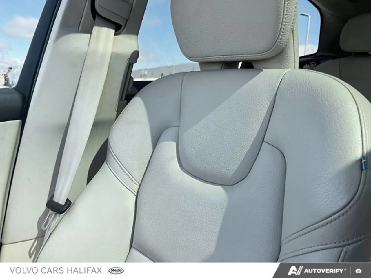 Volvo XC60 снимка Volvo XC60
