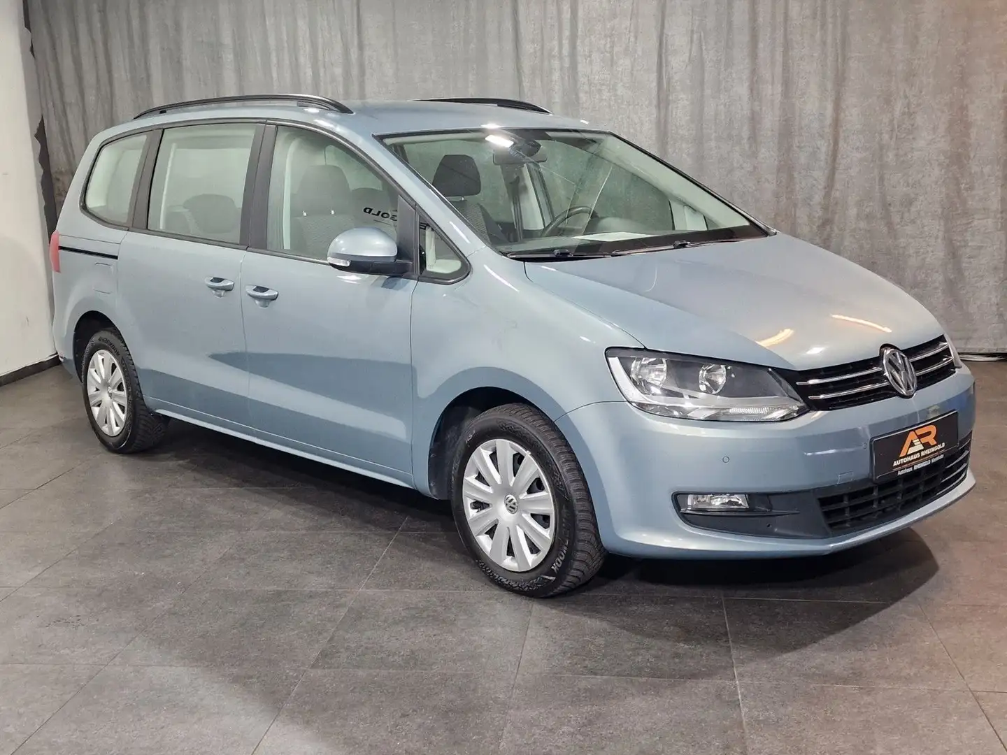Volkswagen Sharan Trendline BMT Gris - 2