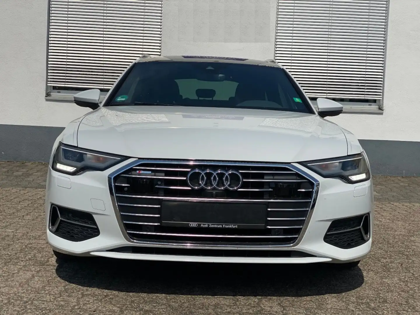 Audi A6 Avant 45 TFSI quattro-ultra S tronic - 2