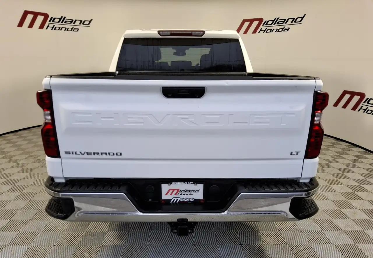 Chevrolet Silverado 1500 снимка Chevrolet Silverado 1500