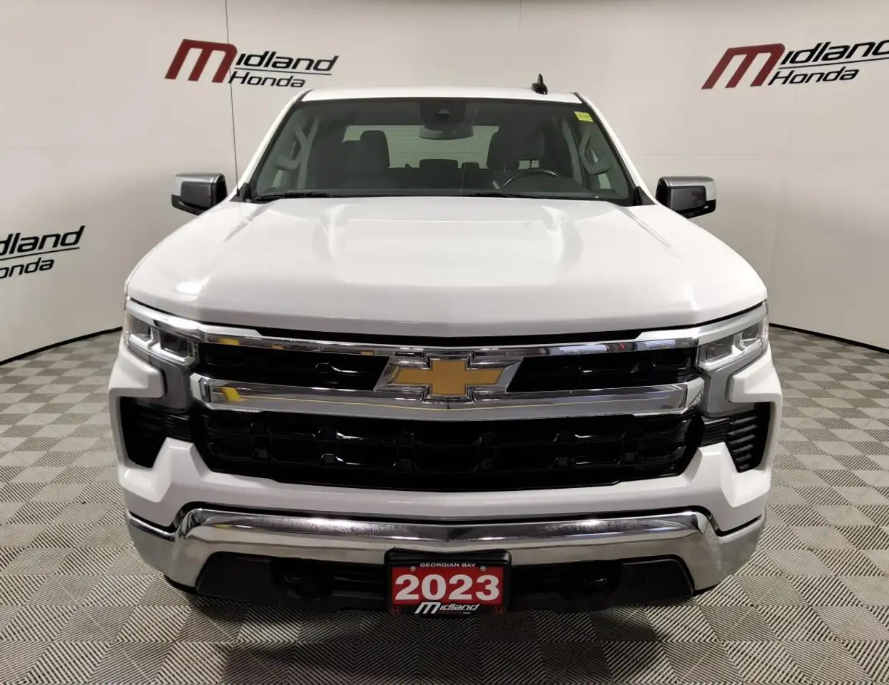 Chevrolet Silverado 1500 снимка Chevrolet Silverado 1500