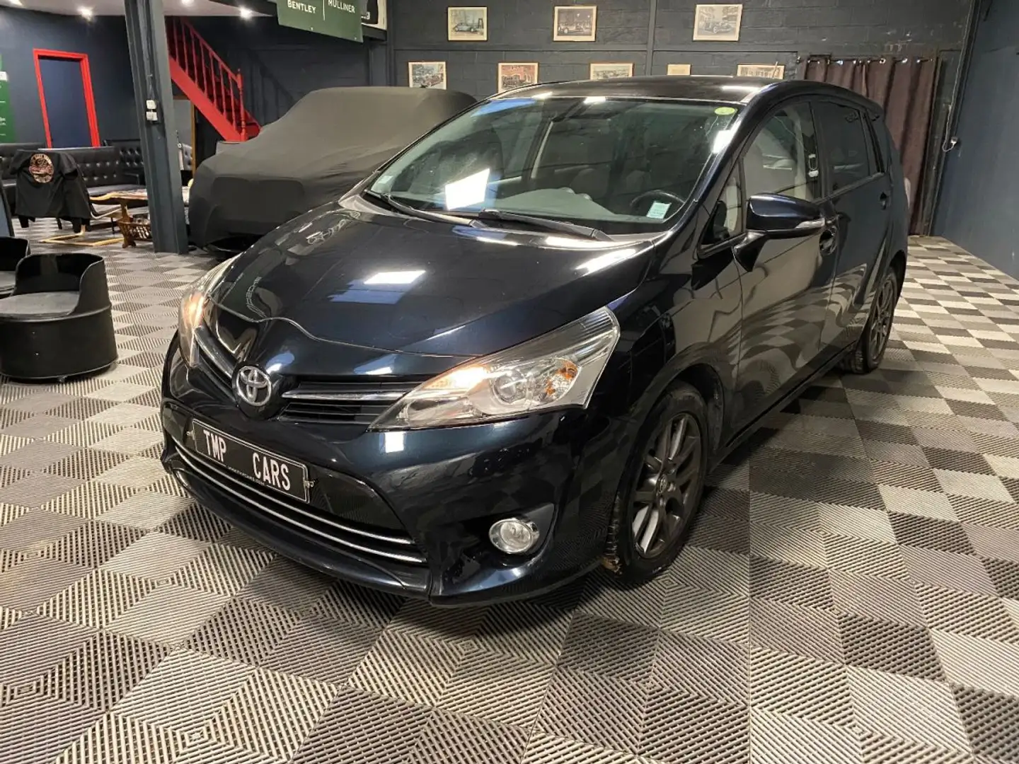 Toyota Verso 112 D-4D FAP Skyblue 5 places Bleu - 2