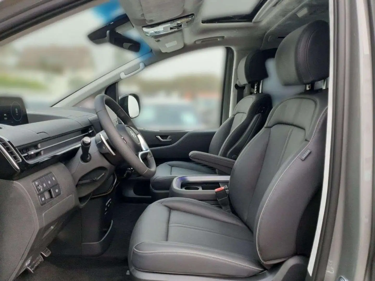Hyundai STARIA 2.2 AT 2WD 7 posti Signature Gris - 2