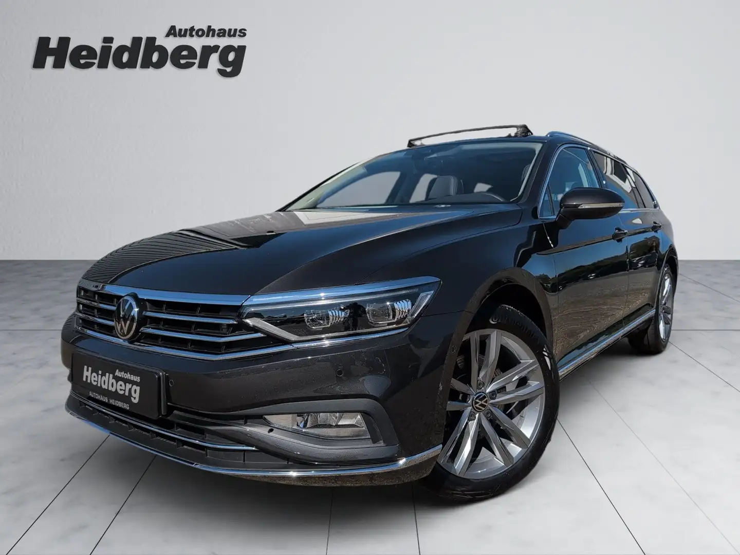Volkswagen Passat Variant Standhzg IQ-Matrix PANO AHK H & K Garantie 12-2028 Grau - 1