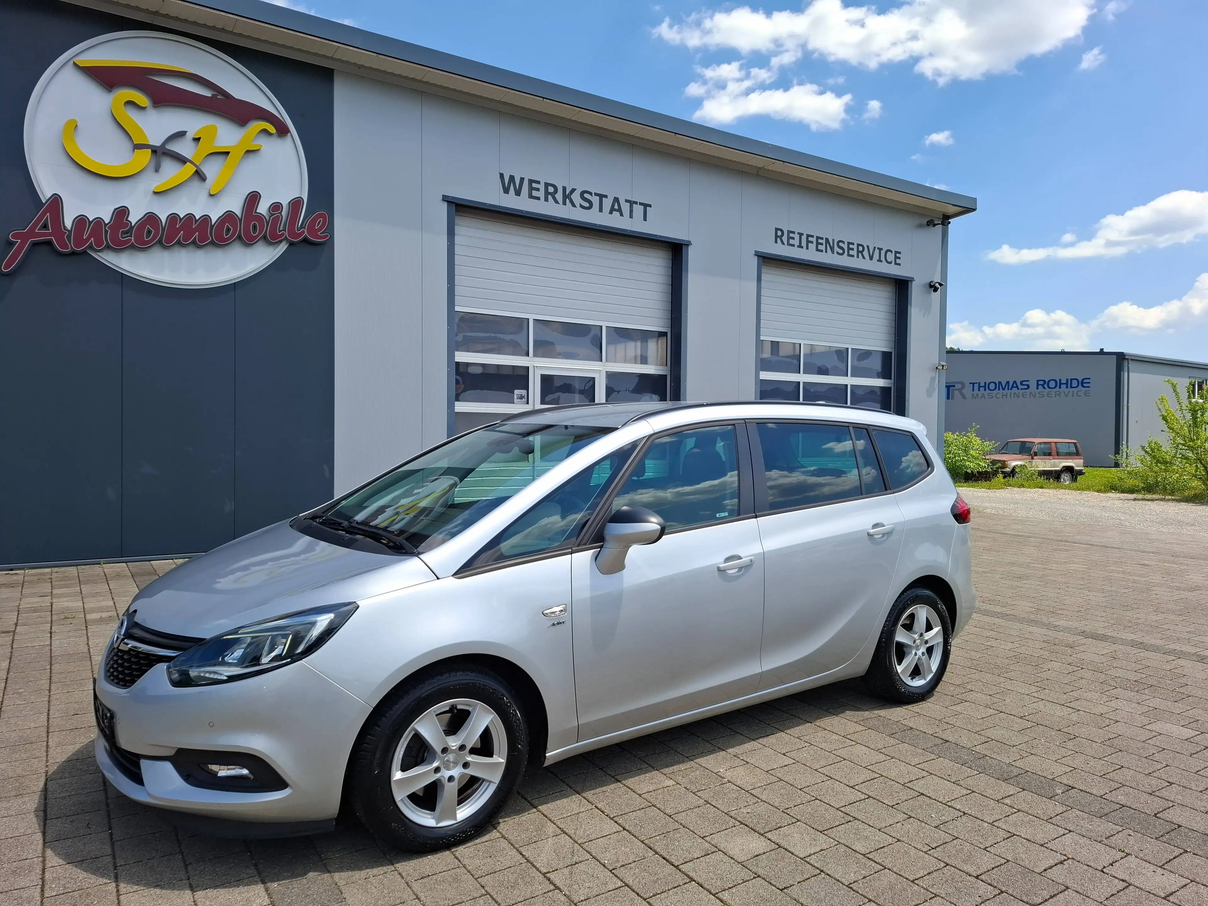 Opel Zafira Active, Navi/7-Sitzer/PDC/AppleCarPlay/Klima/140PS — photo 2