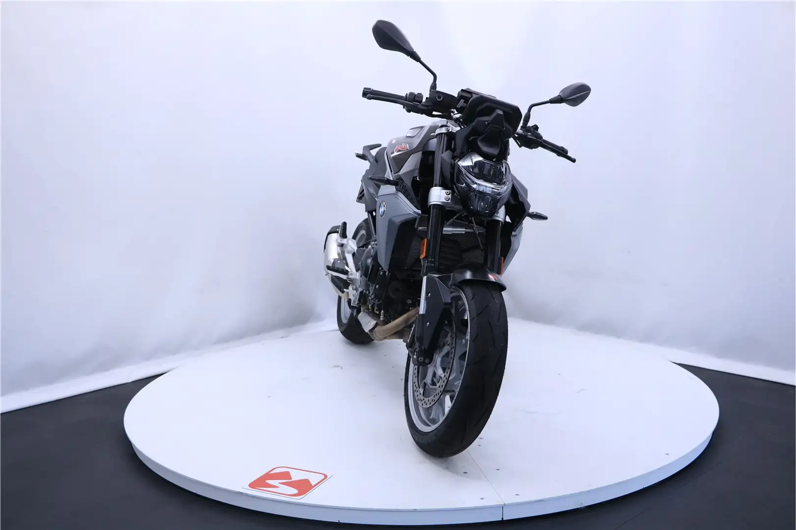 BMW F 900 R - 2