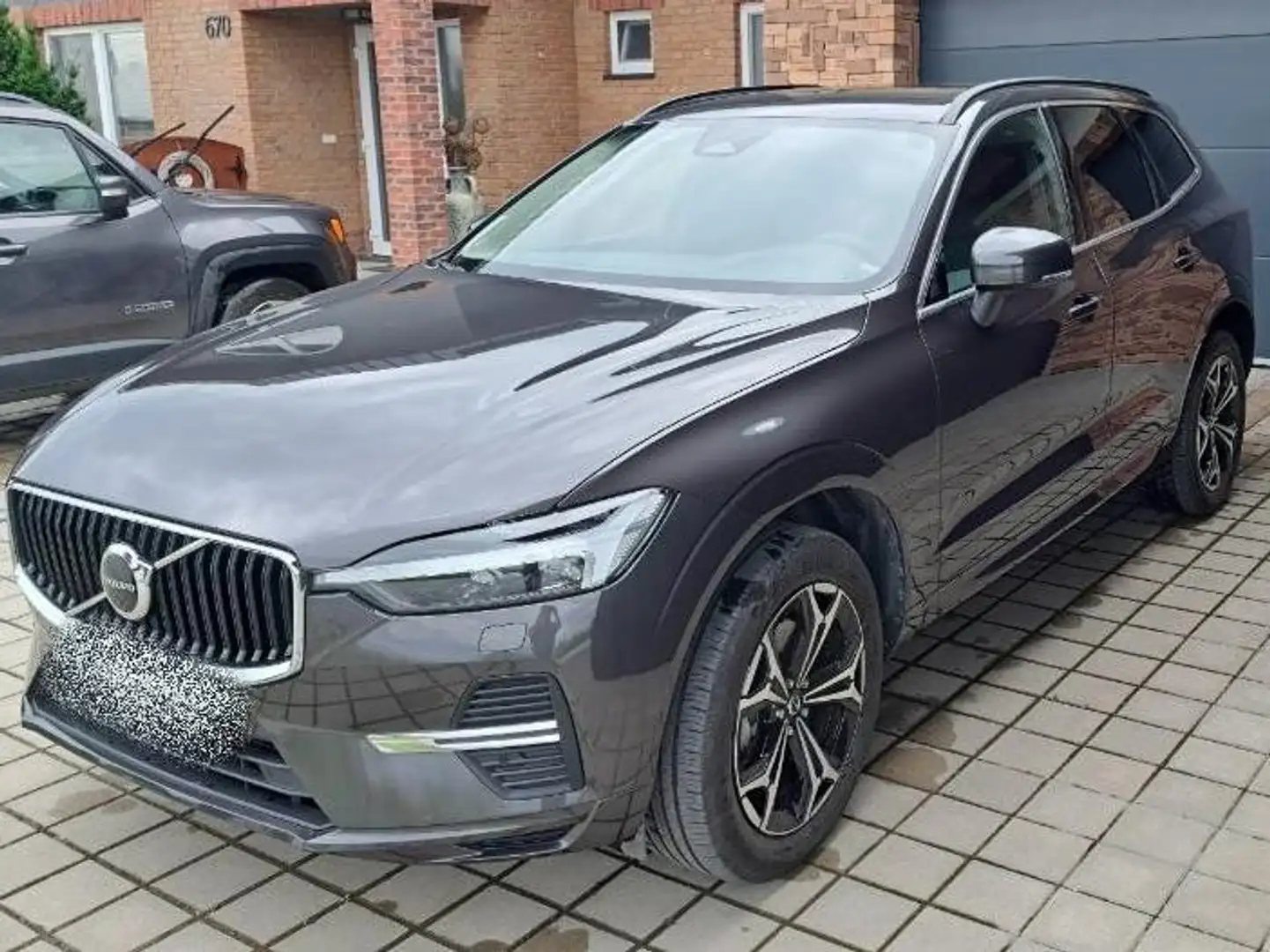 Volvo XC60 XC60 B4 2.0D AWD Core Grau - 1