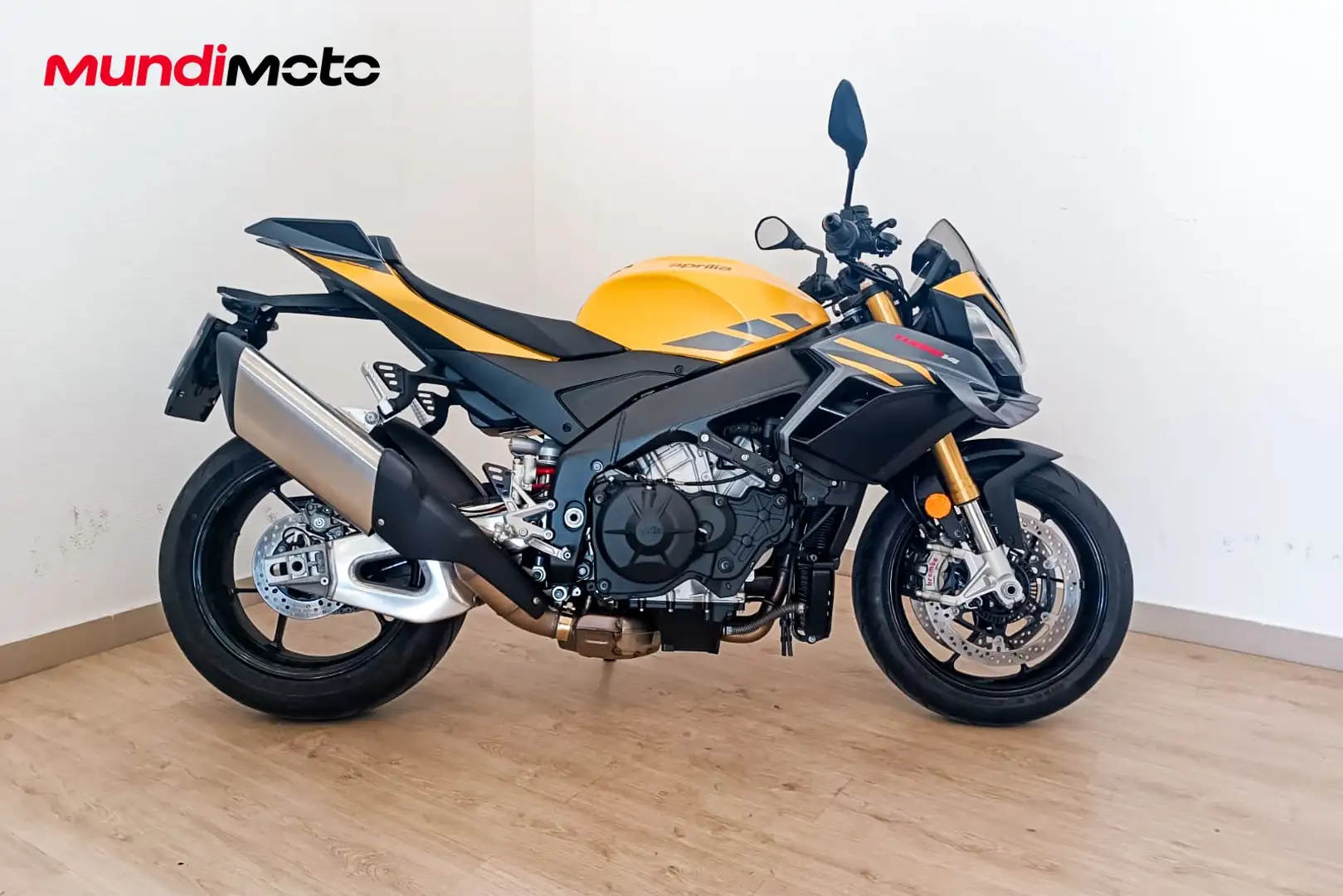 Aprilia Tuono - 1
