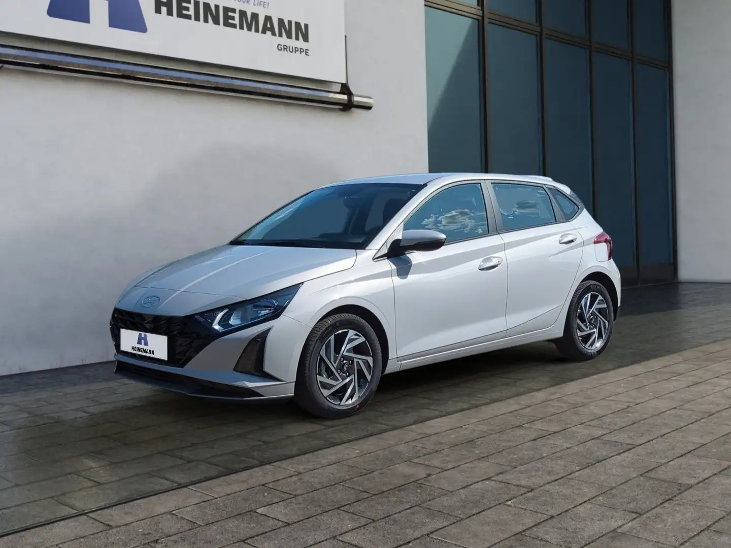 Hyundai i20 Trend 7-DCT ||BOSE||Navi||SHZ|| Grau - 1
