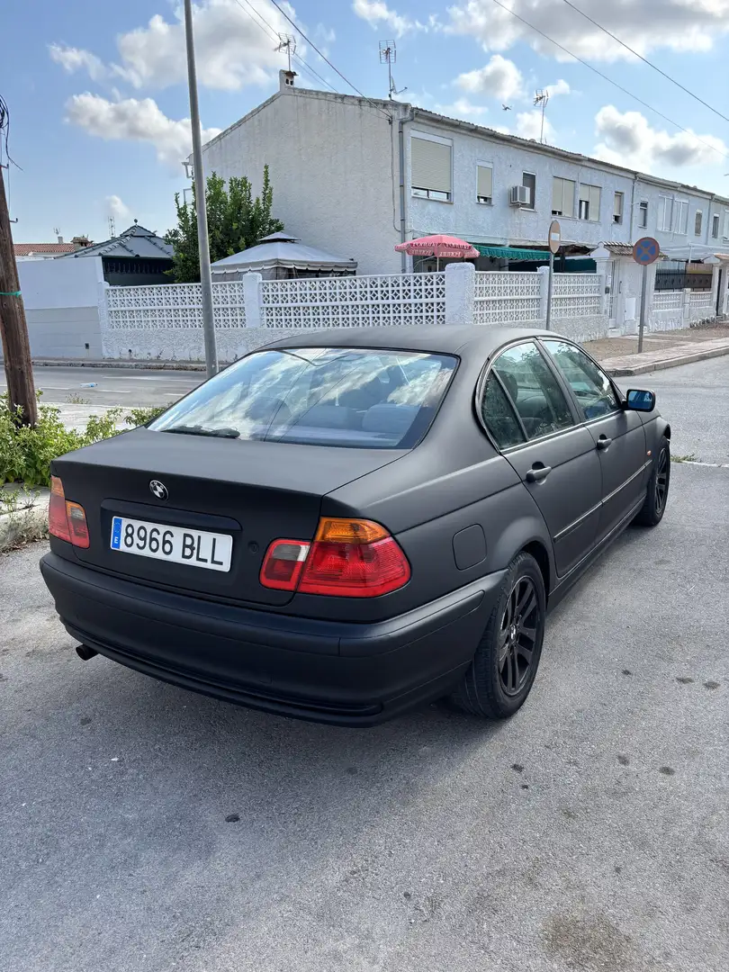 BMW 318 318i - 2