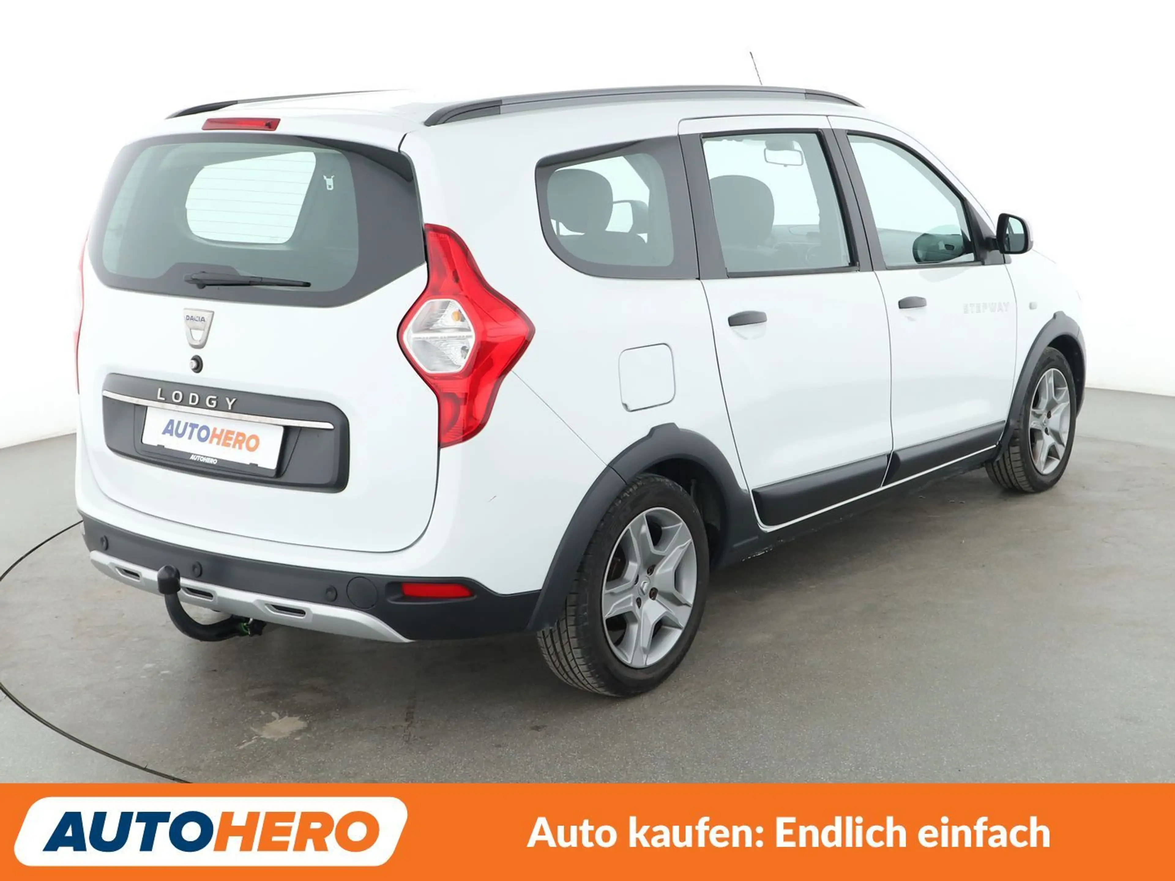 Dacia Lodgy 1.5 Blue dCi Stepway Plus *NAVI*TEMPO*LIM*CAM*PDC* — photo 6
