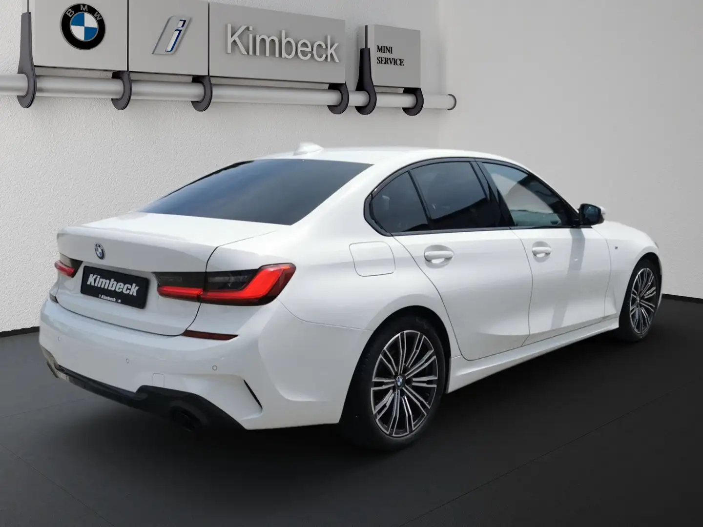 BMW 320 i Limousine M SPORT LED DrivingAss HiFi Navi Weiß - 2