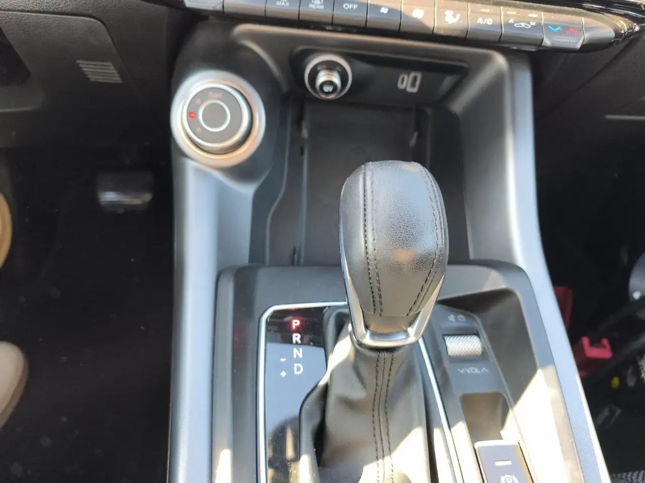 Alfa Romeo Tonale 2022 — фото 14