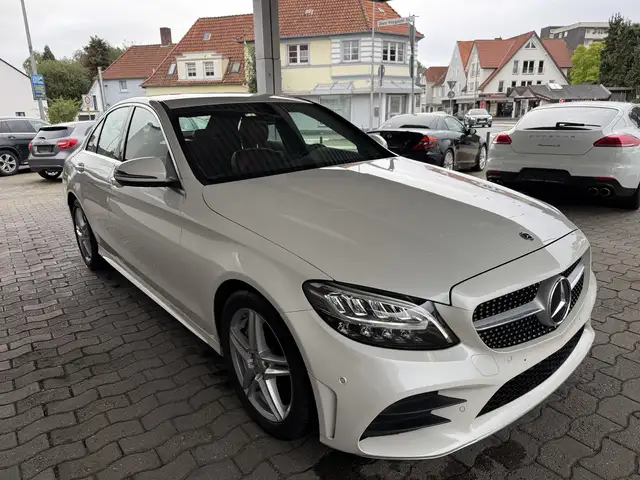 Mercedes-Benz C 220 d 9G AMG LINE Echt Leder Apple Distronic