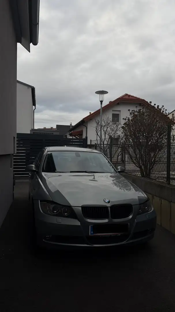 BMW 318 318i - 1