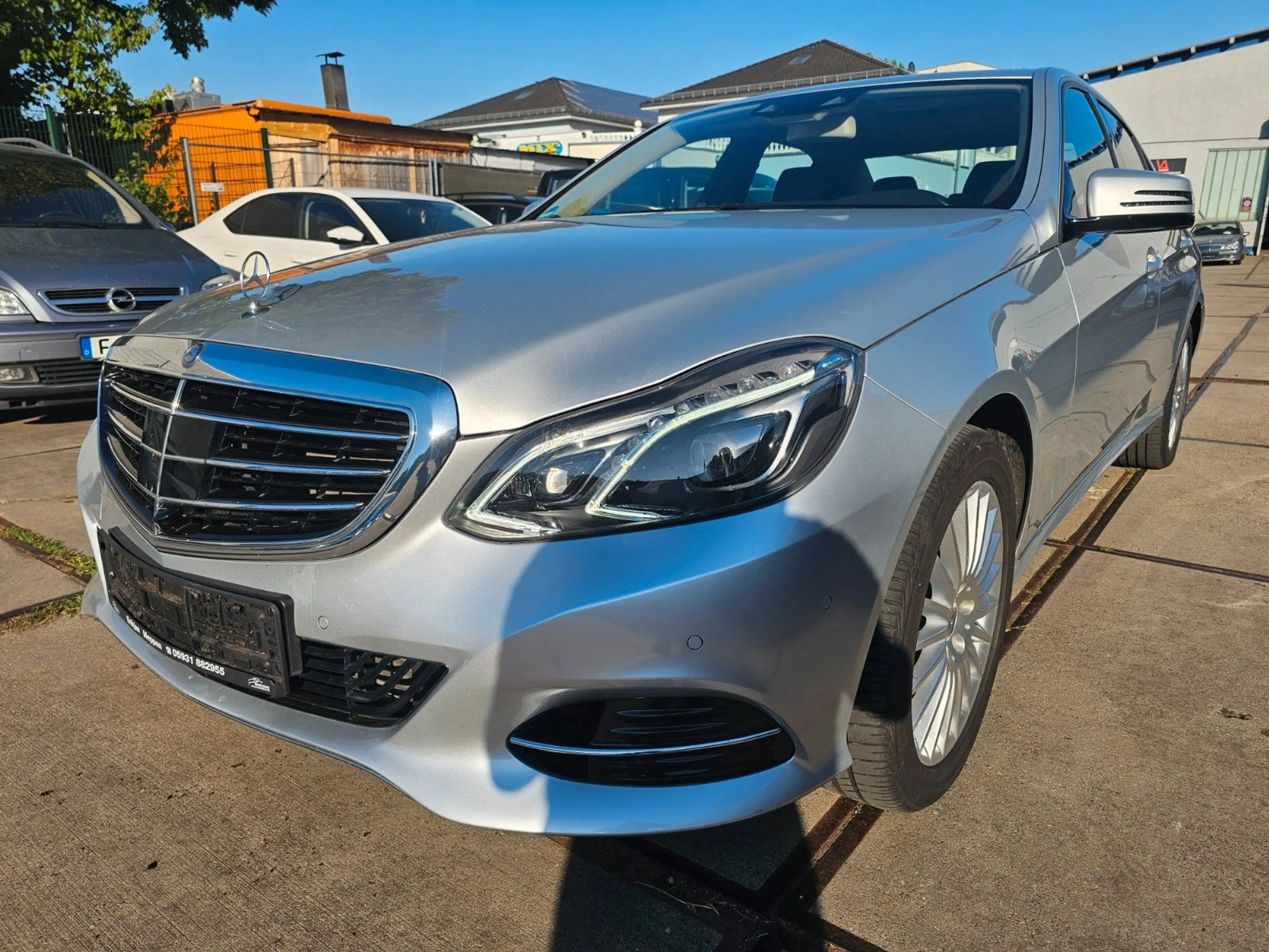 Mercedes-Benz E 350 Aut., Schiebedach, 360 Kamera, Garantie