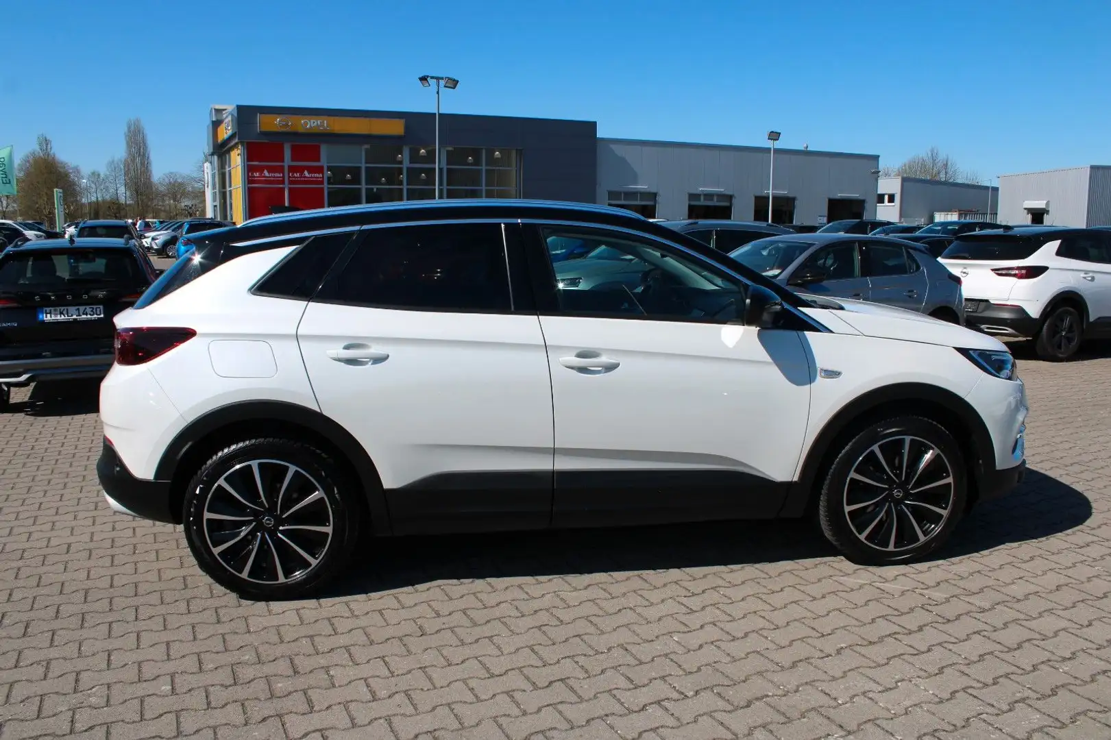 Opel Grandland X Grandland 2.0 CDTI Ultimate*Navi*Kamera*SHZ* Weiß - 2