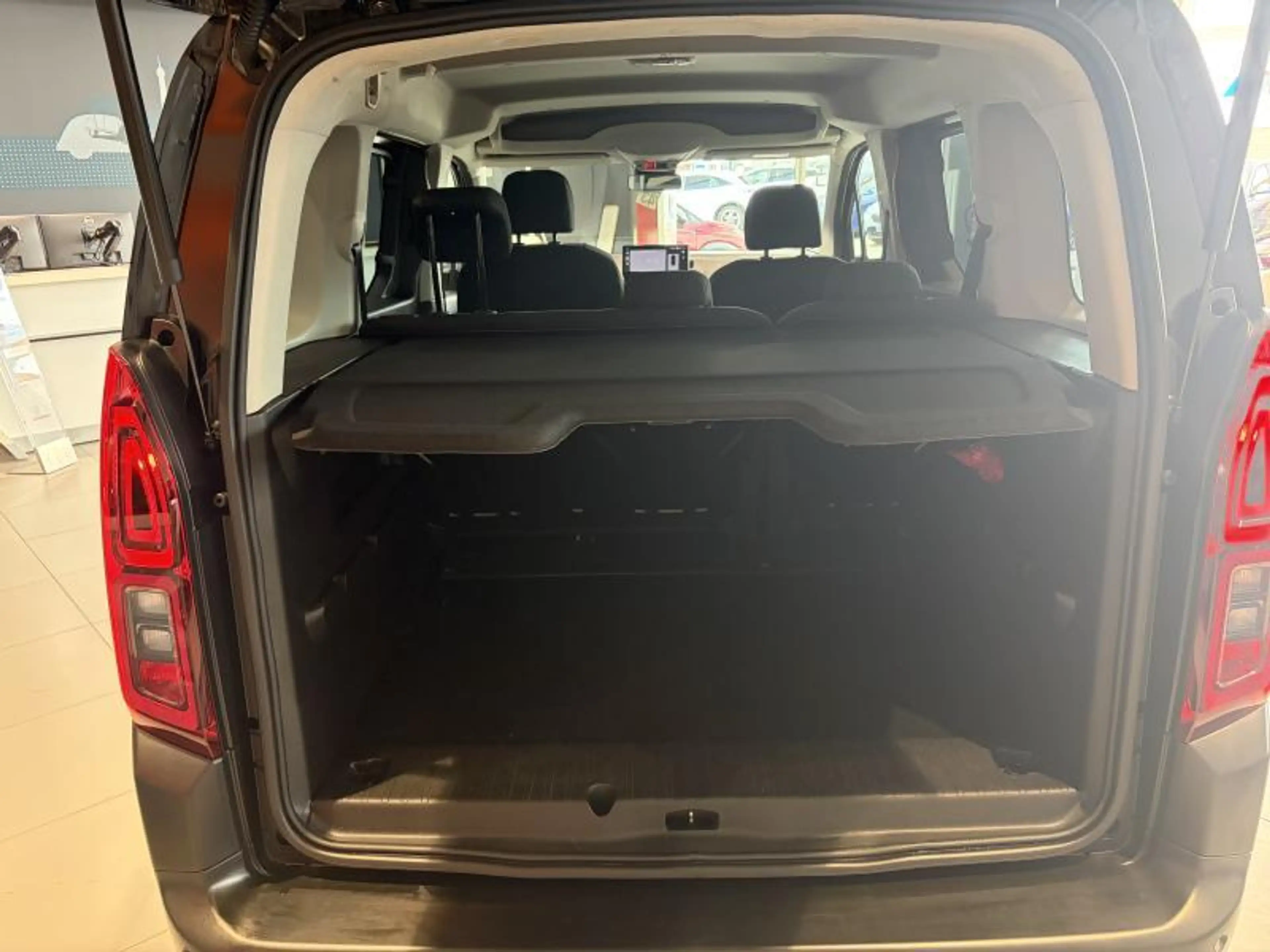 Citroen Berlingo Plus — photo 5