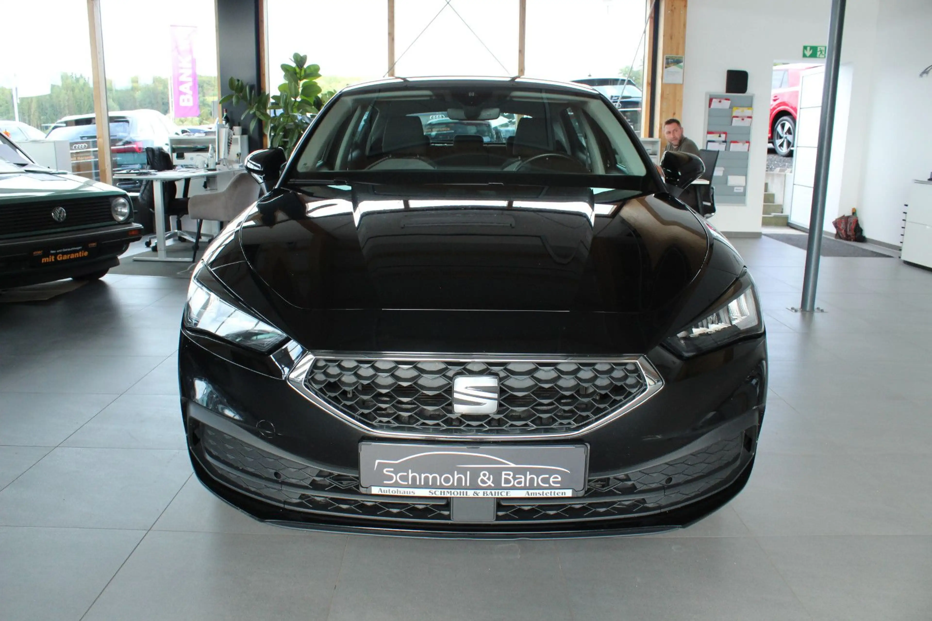 SEAT Leon 1.5 TSI DSG Style*NAVI*LED*1.HAND* — photo 2