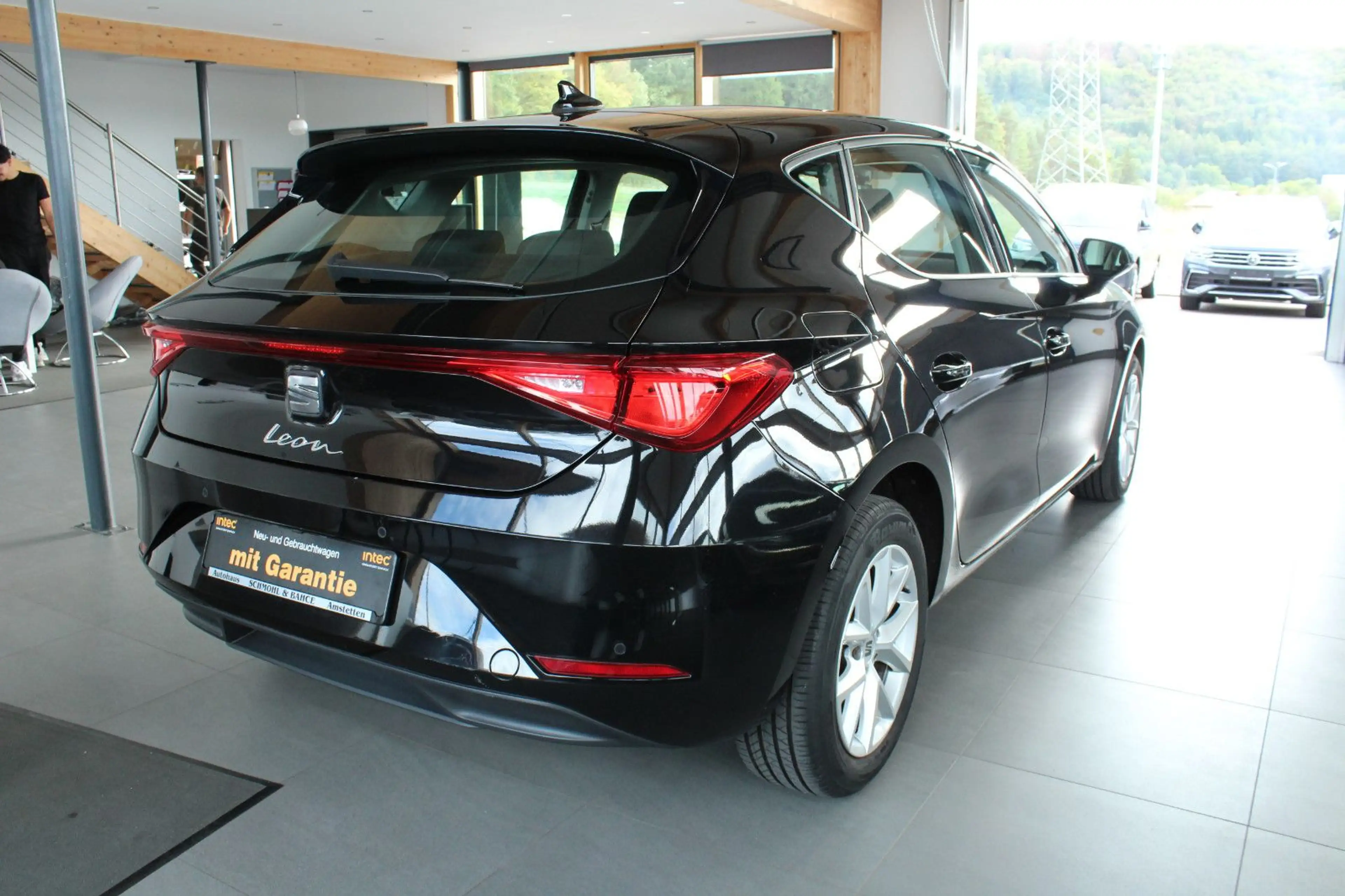 SEAT Leon 1.5 TSI DSG Style*NAVI*LED*1.HAND* — photo 4