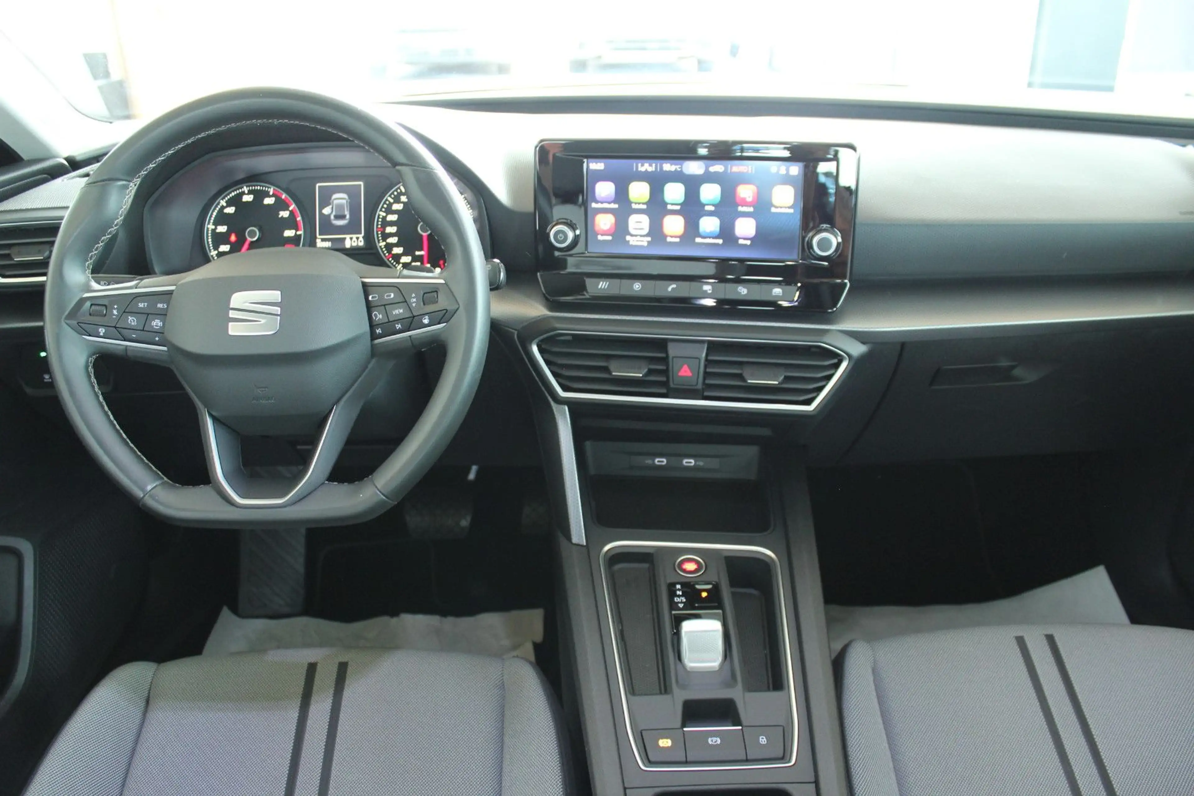 SEAT Leon 1.5 TSI DSG Style*NAVI*LED*1.HAND* — photo 9