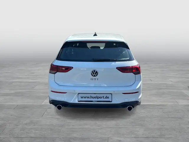 Volkswagen Golf view 4