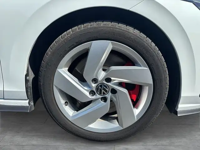 Volkswagen Golf view 8