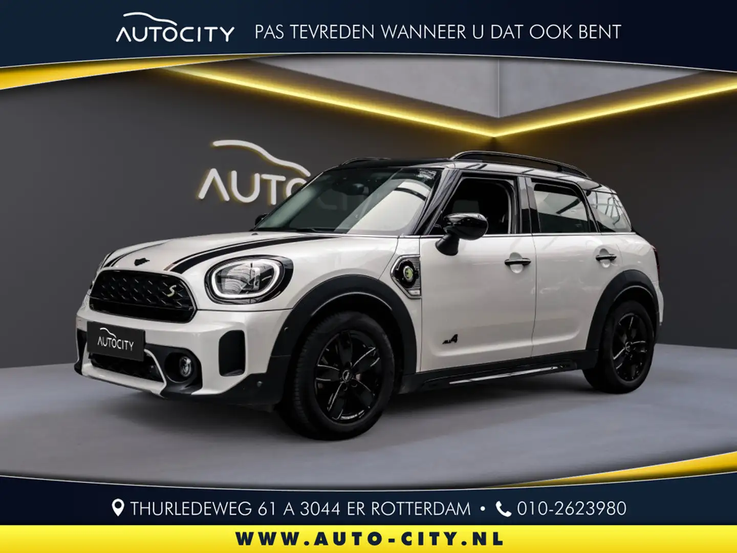 MINI Cooper SE Countryman Countryman ALL4 Untamed Edition Pano l Leder l Har Bílá - 1