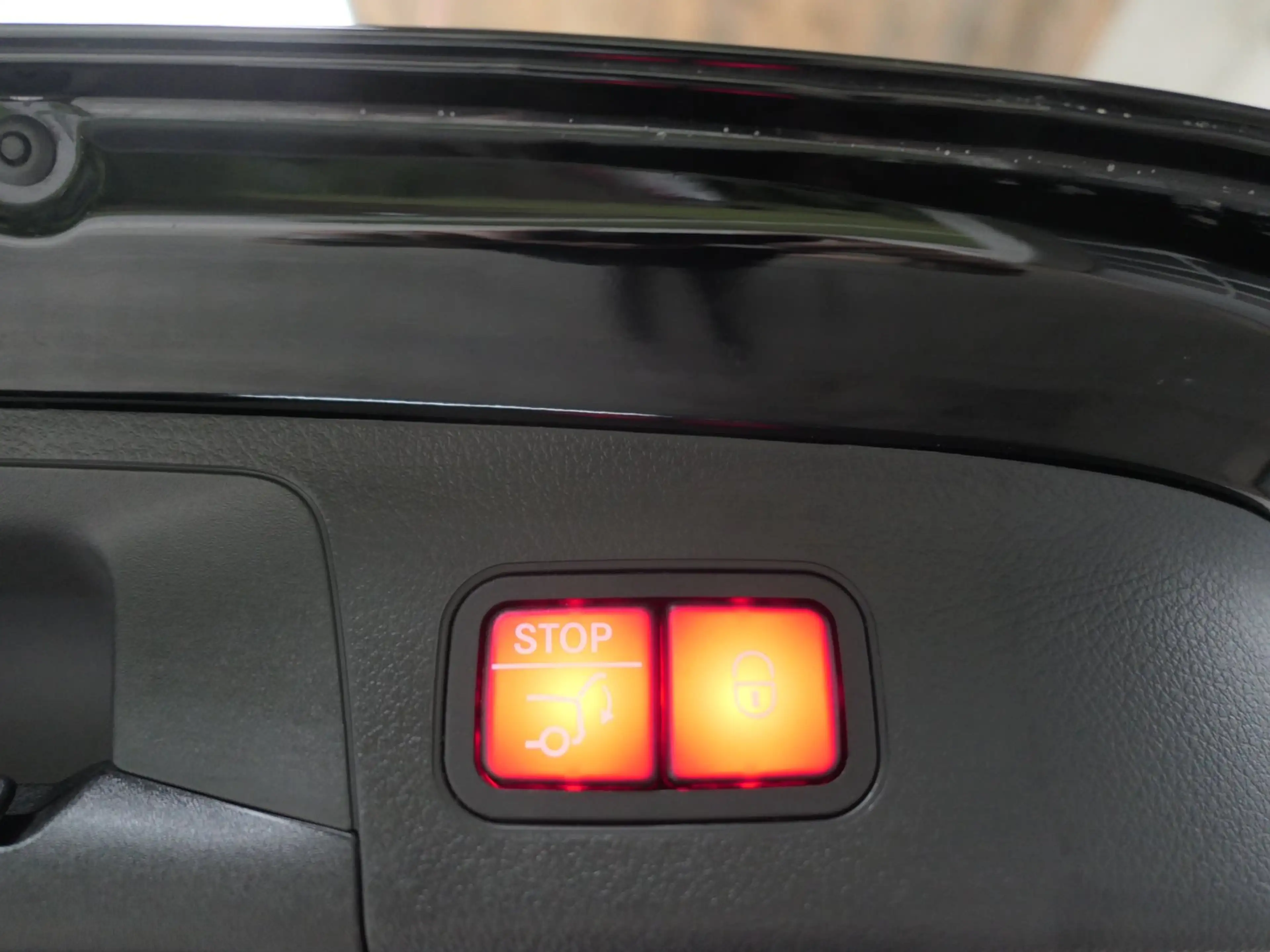 Mercedes-Benz EQA 300 300 4MATIC 66,5kWh Aut. — photo 5