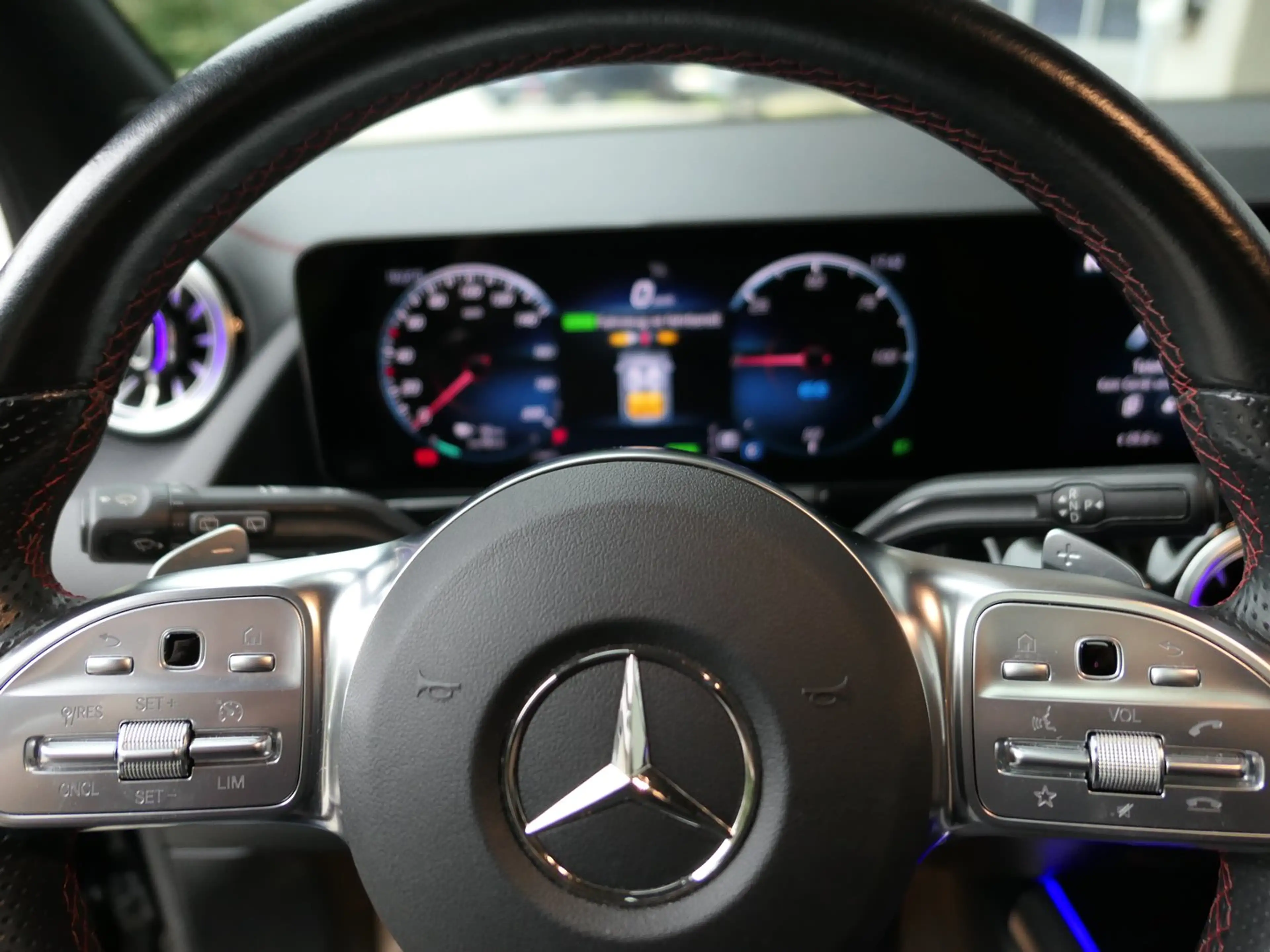 Mercedes-Benz EQA 300 300 4MATIC 66,5kWh Aut. — photo 11