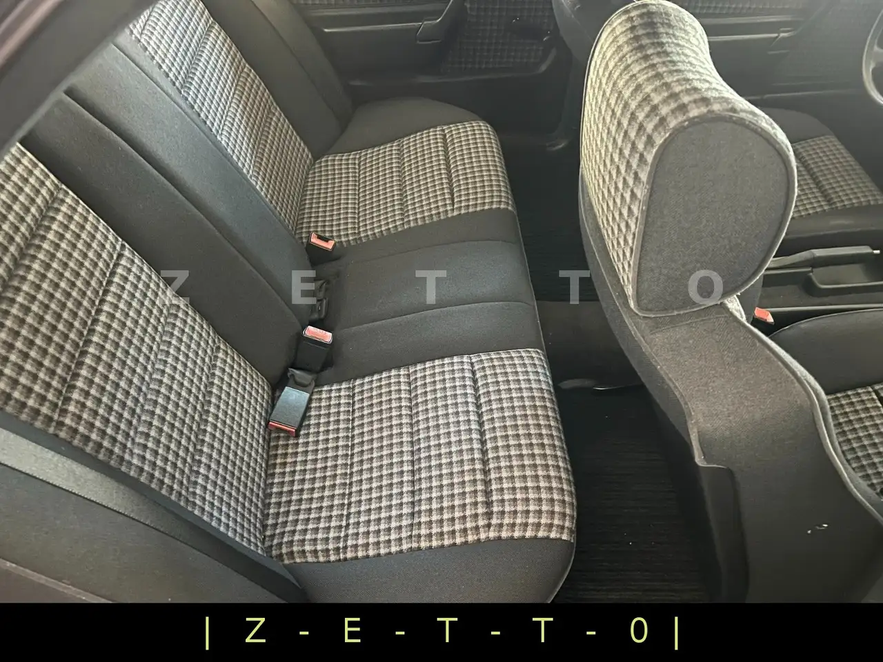 Mercedes-Benz 190 E 3.2 AMG (201) | CODE 957 | RARITÄT !! |, foto 11