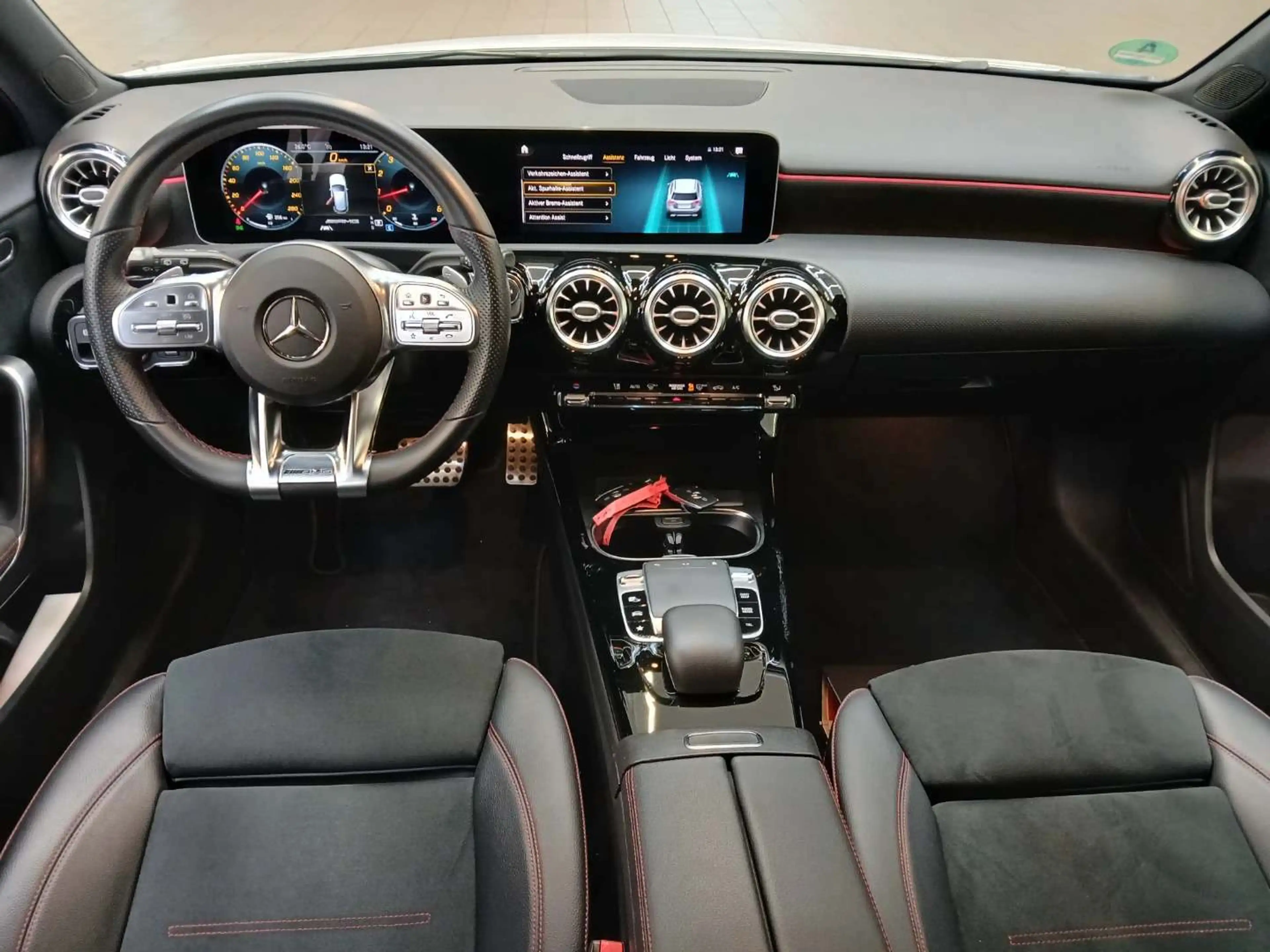 Mercedes-Benz A 220 A 220 7G (MBUX) AMG Line Rüc,kamera Navigation — photo 2