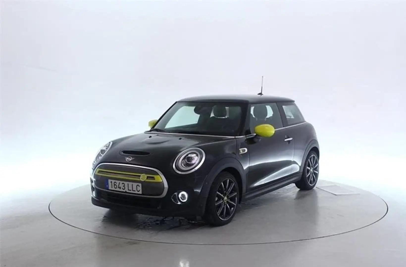 MINI Cooper SE Negro - 2