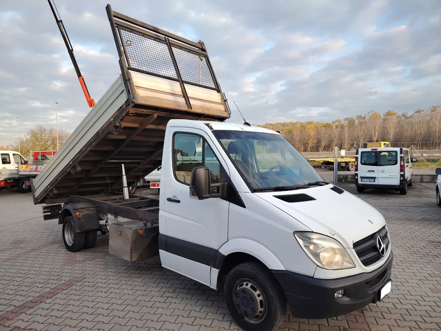 Mercedes-Benz Sprinter 415 CDI CON CASSONE RIBALTABILE TRILATERALE Bianco - 1