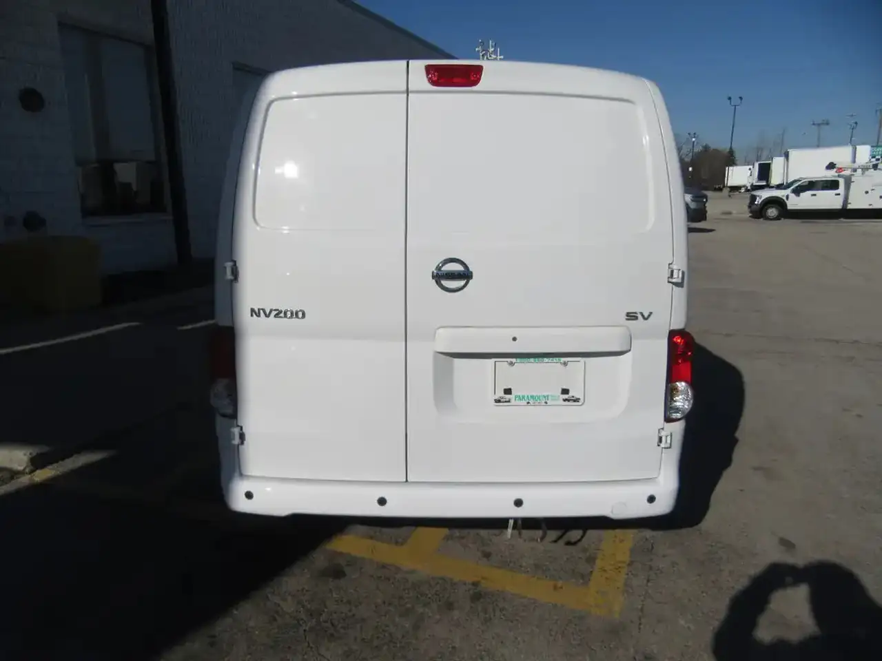 Nissan NV200 снимка Nissan NV200