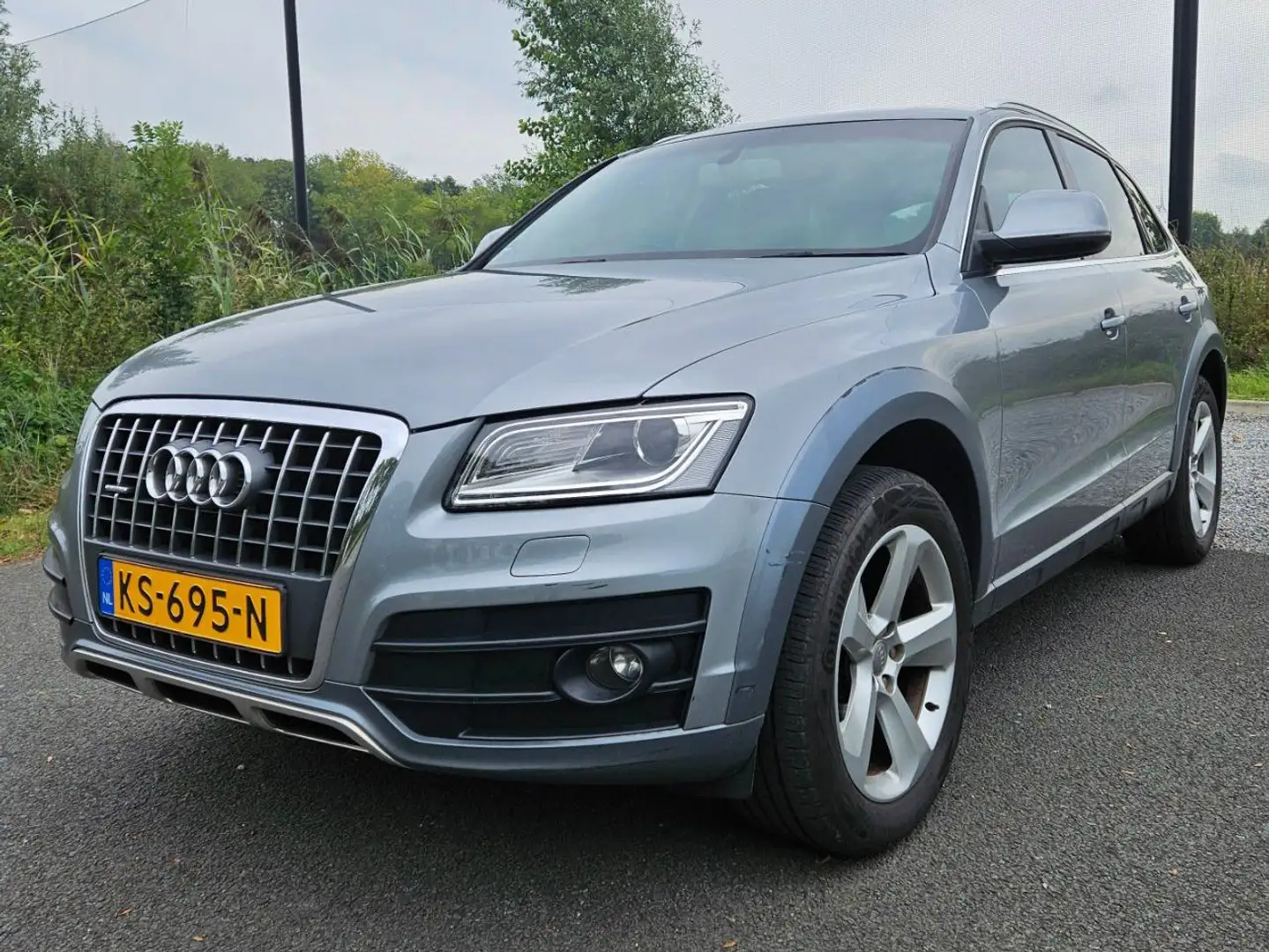 Audi Q5 Q5 2.0 TFSI q. PL.S B Grijs - 2