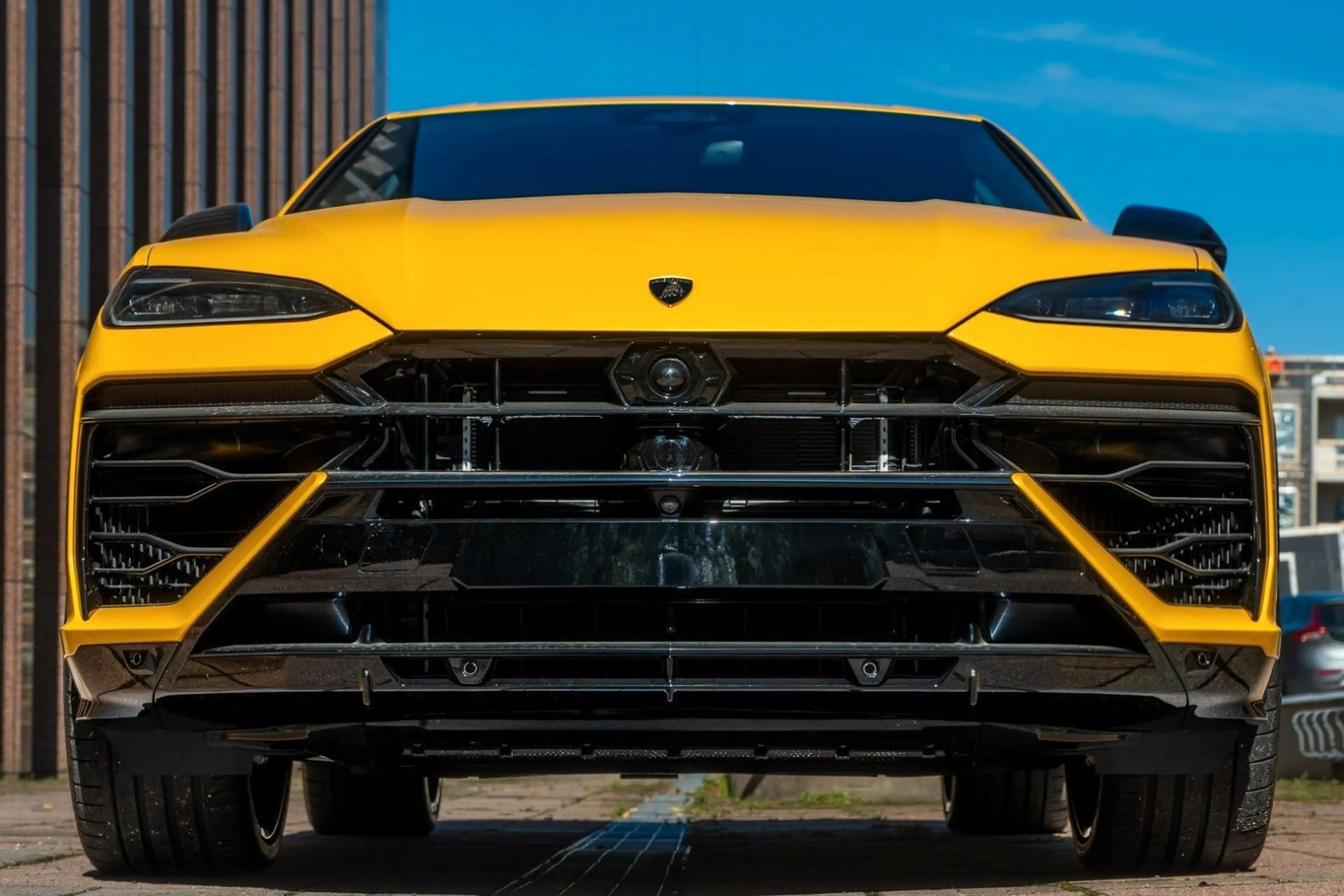 Lamborghini Urus SE — photo 9