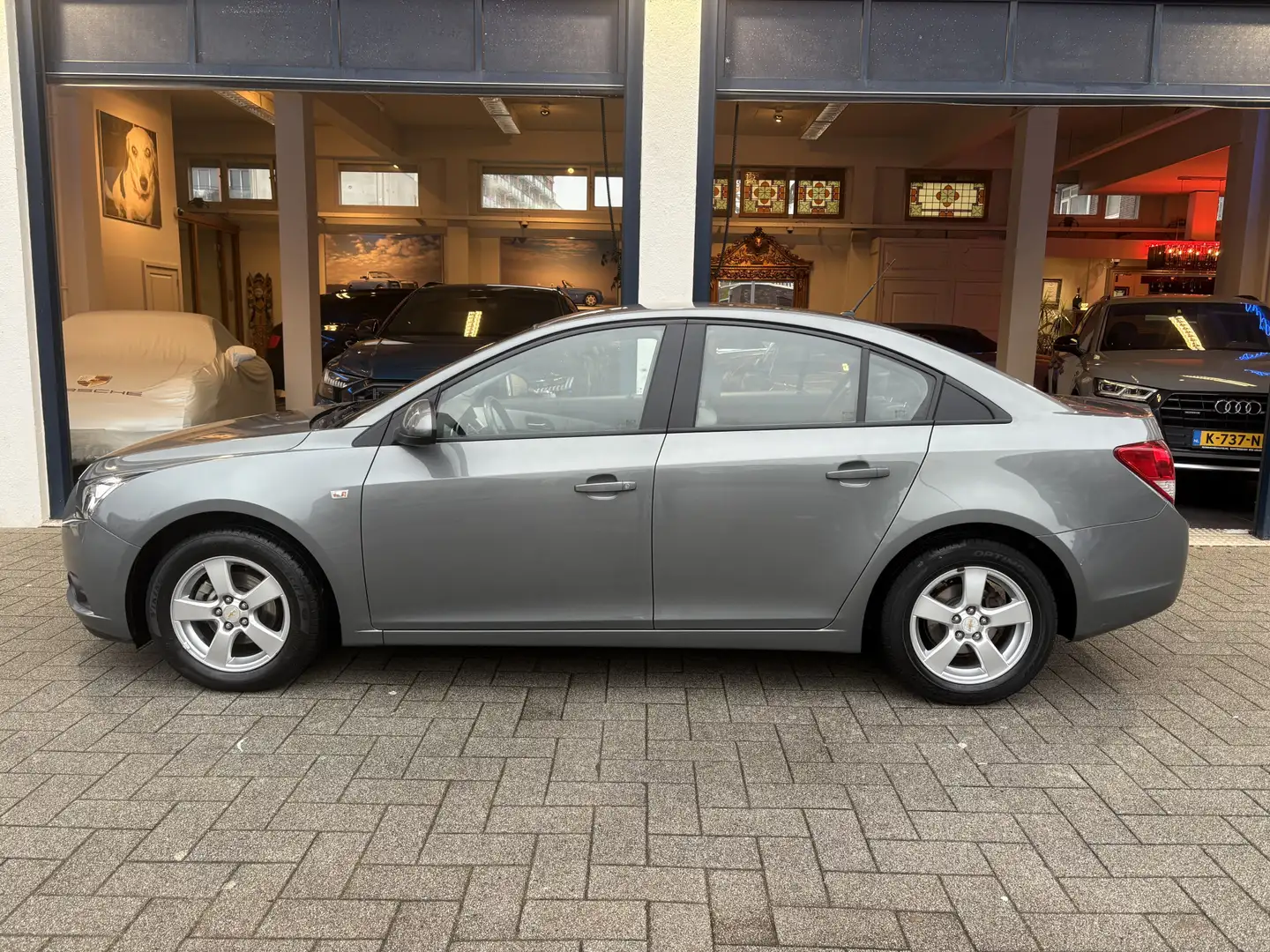 Chevrolet Cruze 1.6 LS 1 EIGENAAR / DEALER ONDERHOUDEN Gris - 2